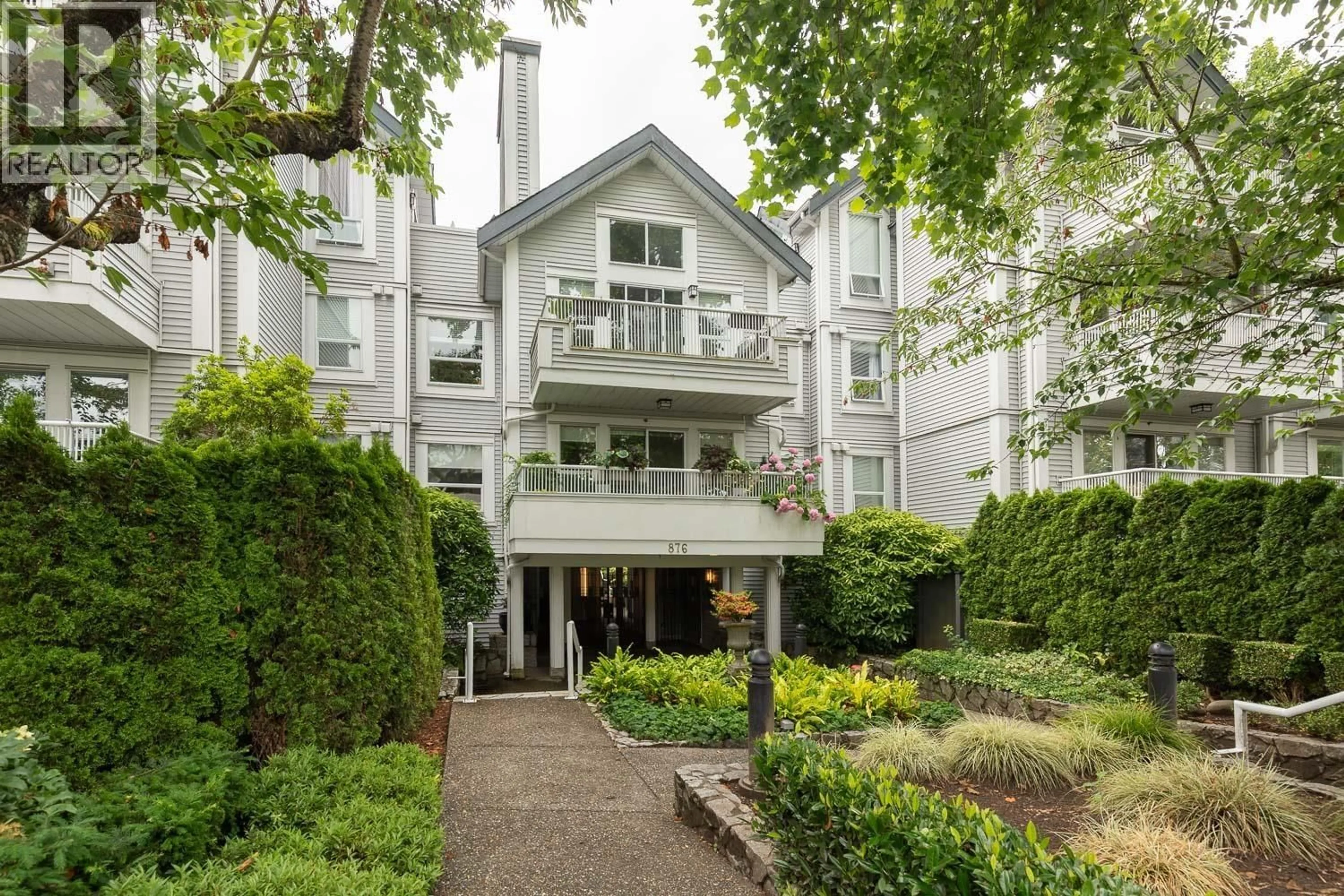 Patio, street for 106 - 876 14TH AVENUE, Vancouver British Columbia V5Z1R1