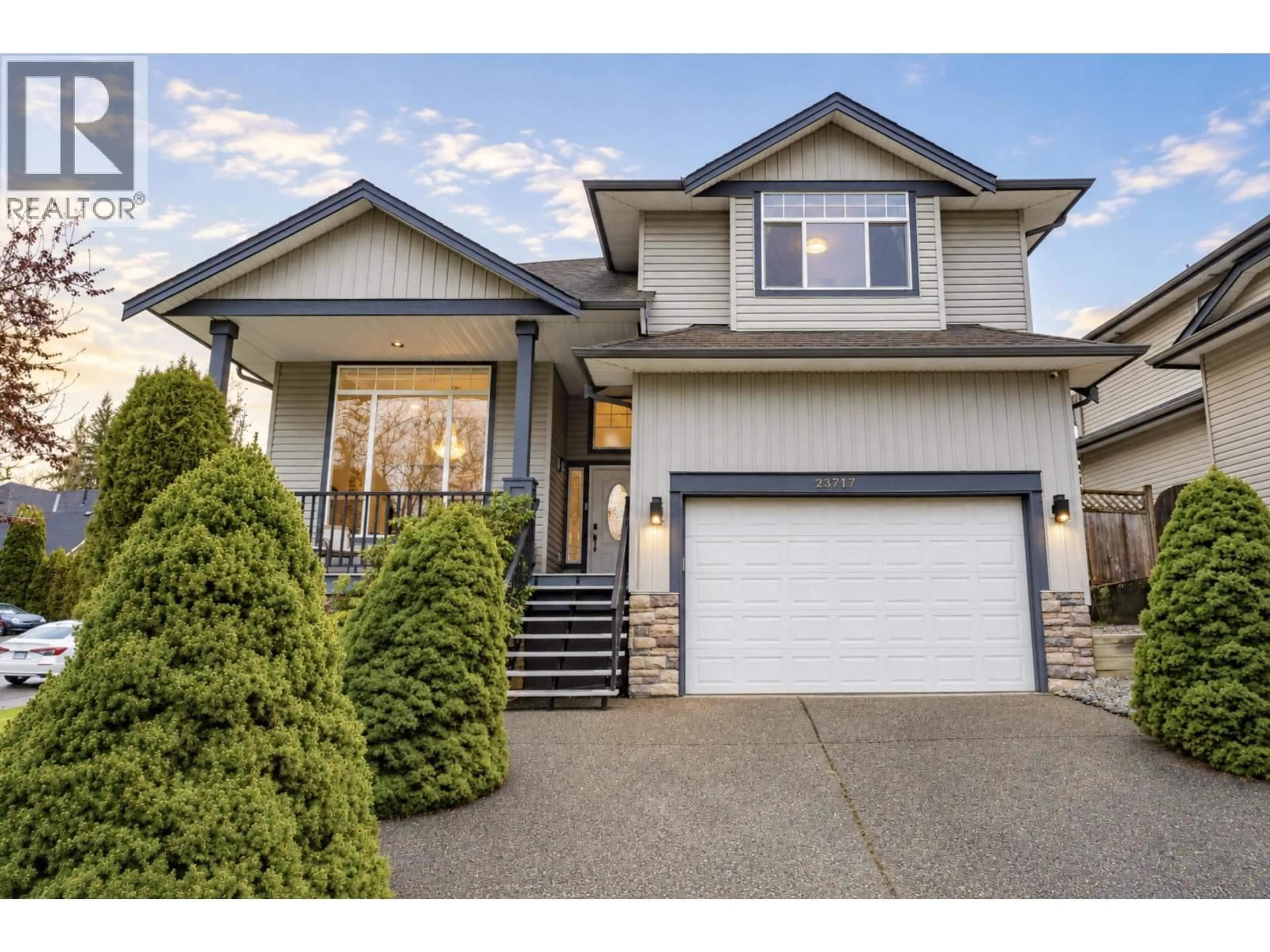 Home with vinyl exterior material, street for 23717 110 AVENUE, Maple Ridge British Columbia V2W1E7