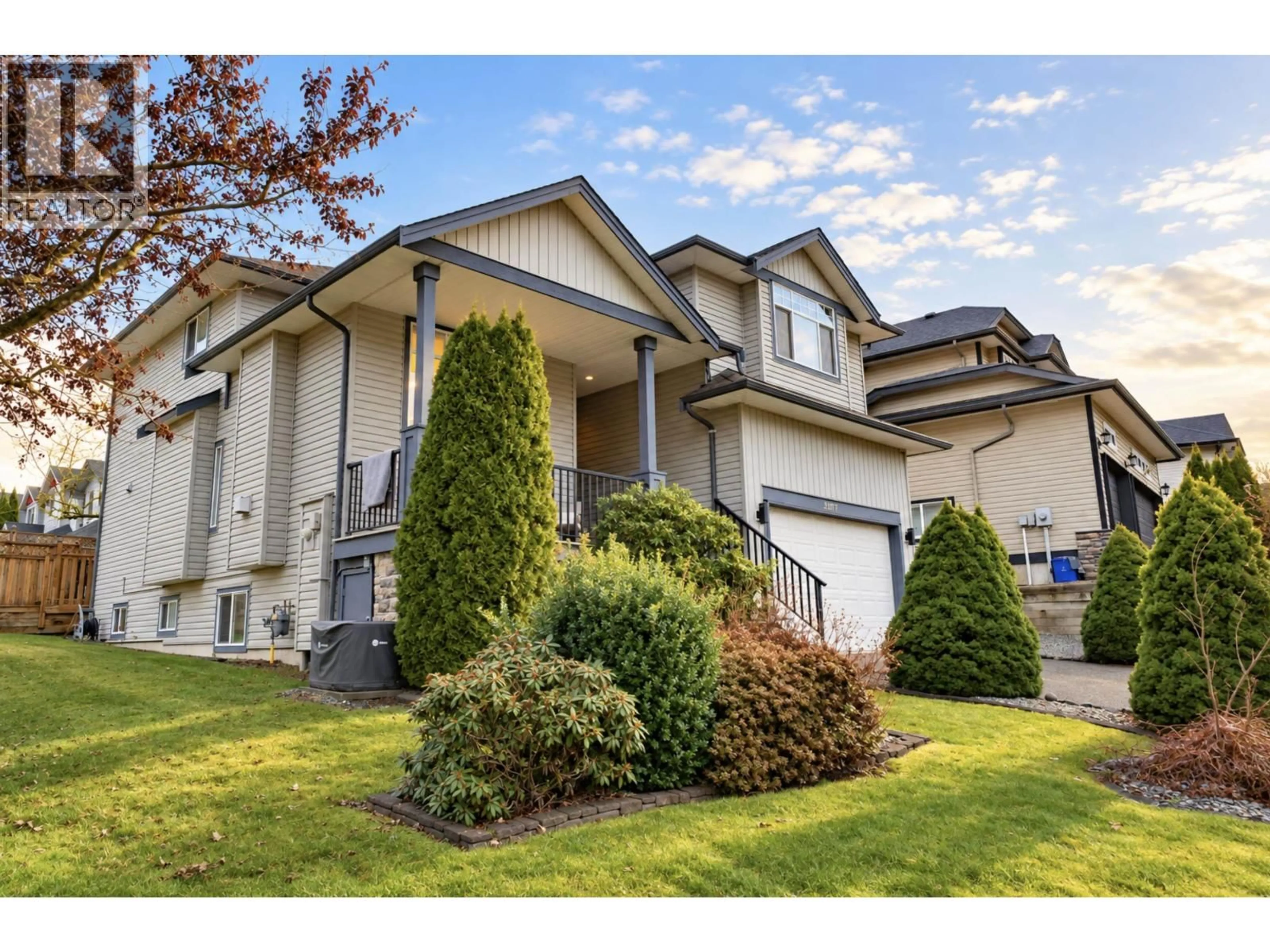 Home with vinyl exterior material, street for 23717 110 AVENUE, Maple Ridge British Columbia V2W1E7