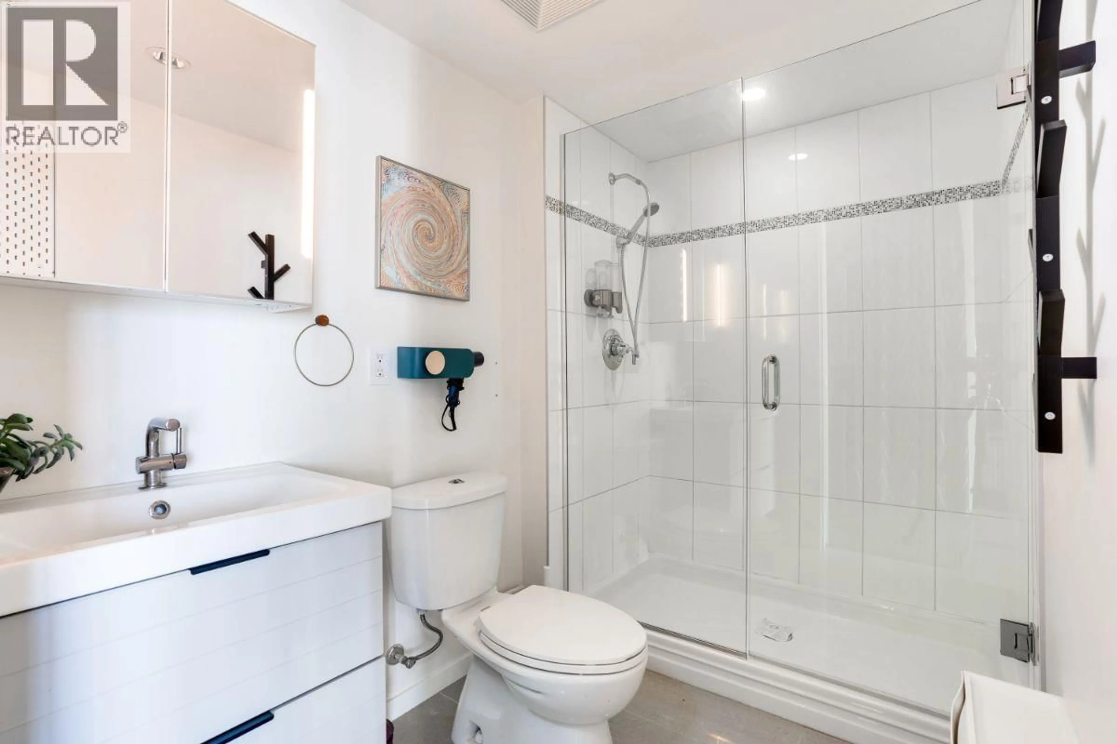Standard bathroom, ceramic/tile floor for 712 - 1887 CROWE STREET, Vancouver British Columbia V5Y0B4