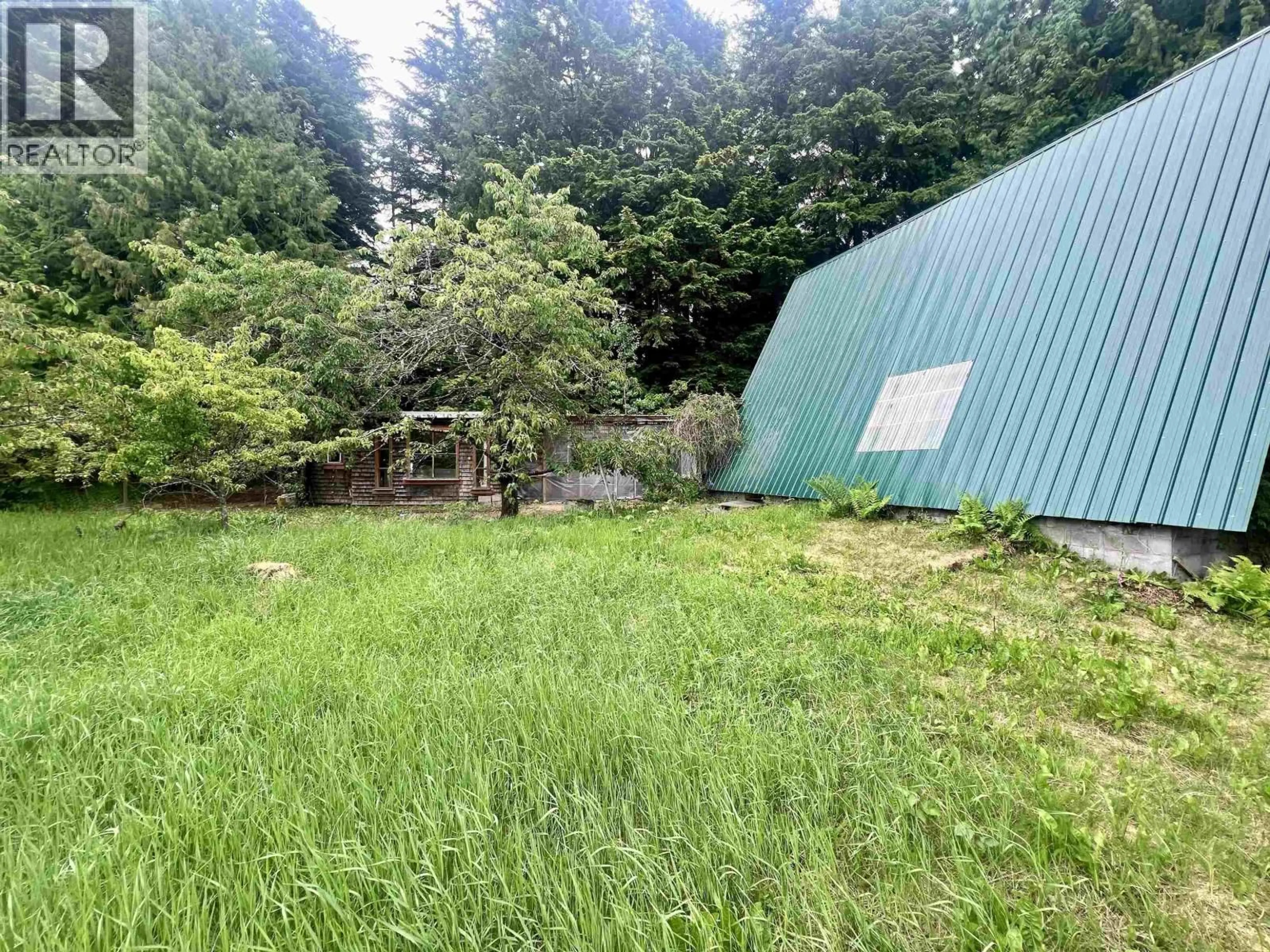 Shed for 3940 DOBBIE STREET, Thornhill British Columbia V8G3M7