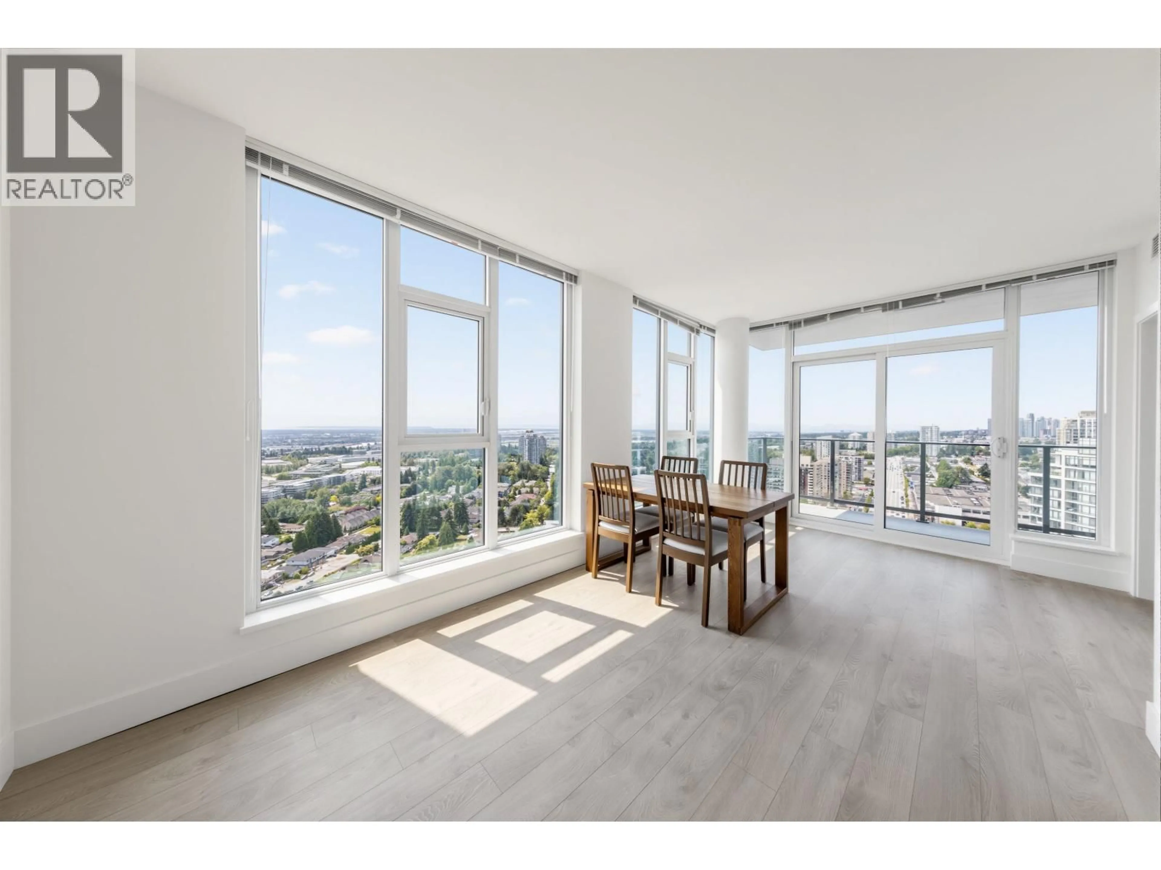 A pic of a room for 2908 - 7388 KINGSWAY, Burnaby British Columbia V3N0G9