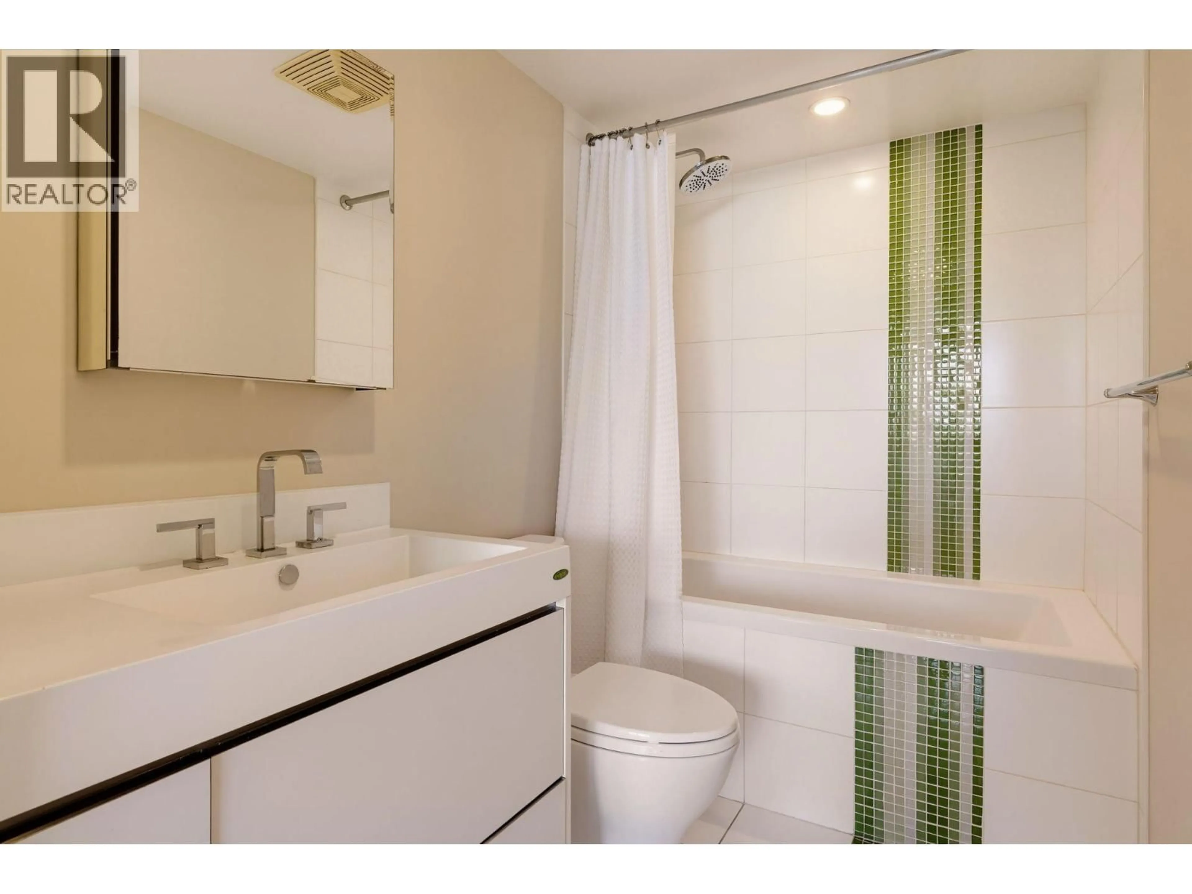 Standard bathroom, ceramic/tile floor for 410 - 718 MAIN STREET, Vancouver British Columbia V6A0B1