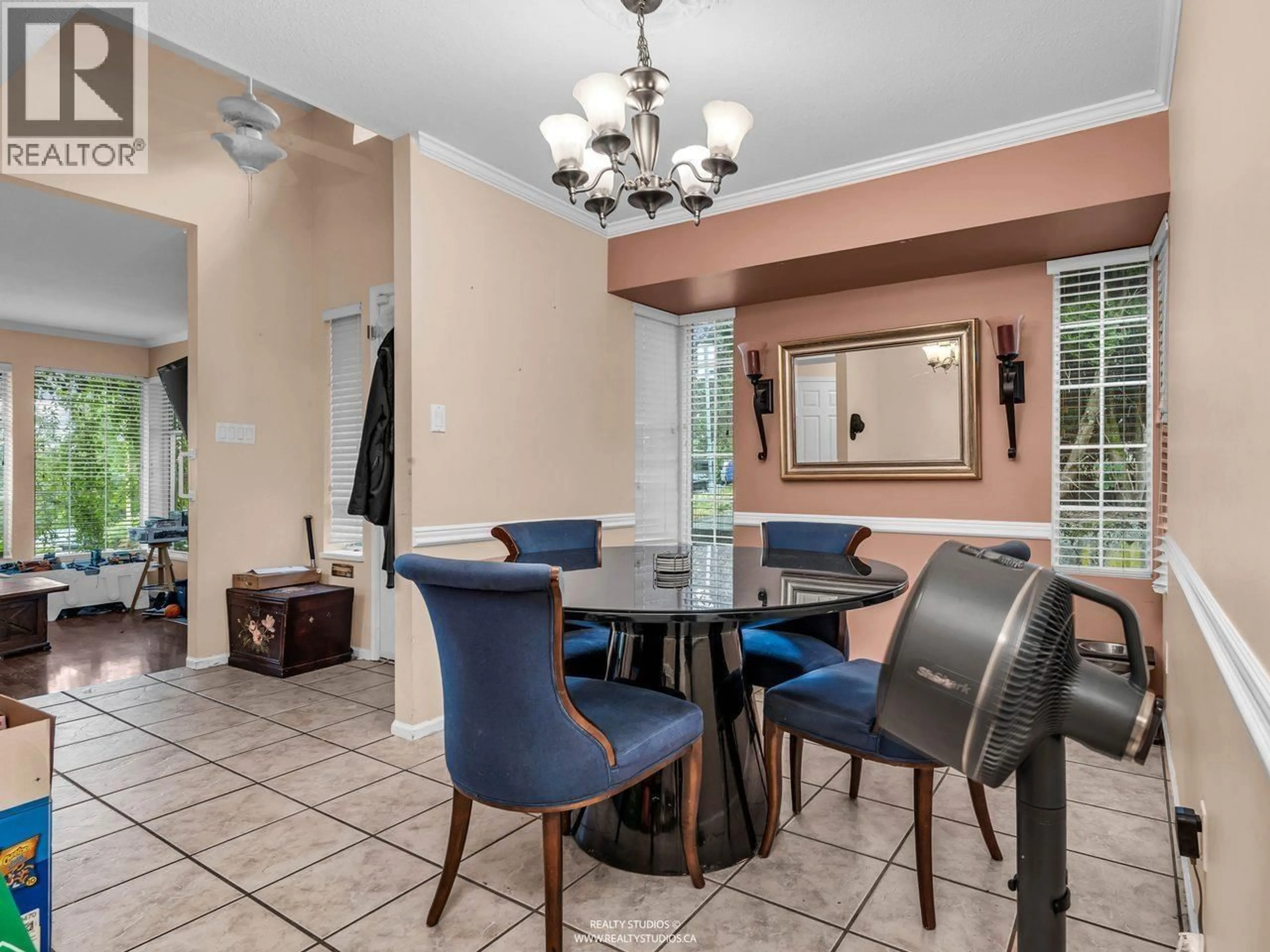 Dining room, ceramic/tile floor for 11638 225 STREET, Maple Ridge British Columbia V2X6E4