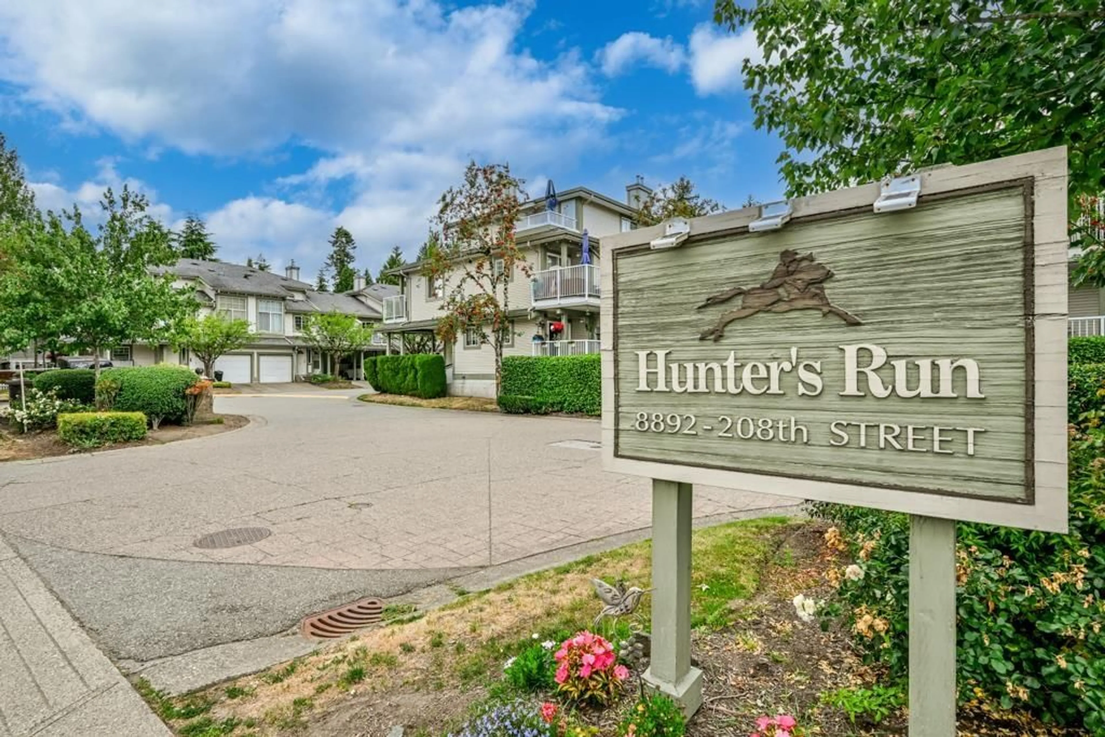 Indoor foyer for 22 - 8892 208 STREET, Langley British Columbia V1M2N8