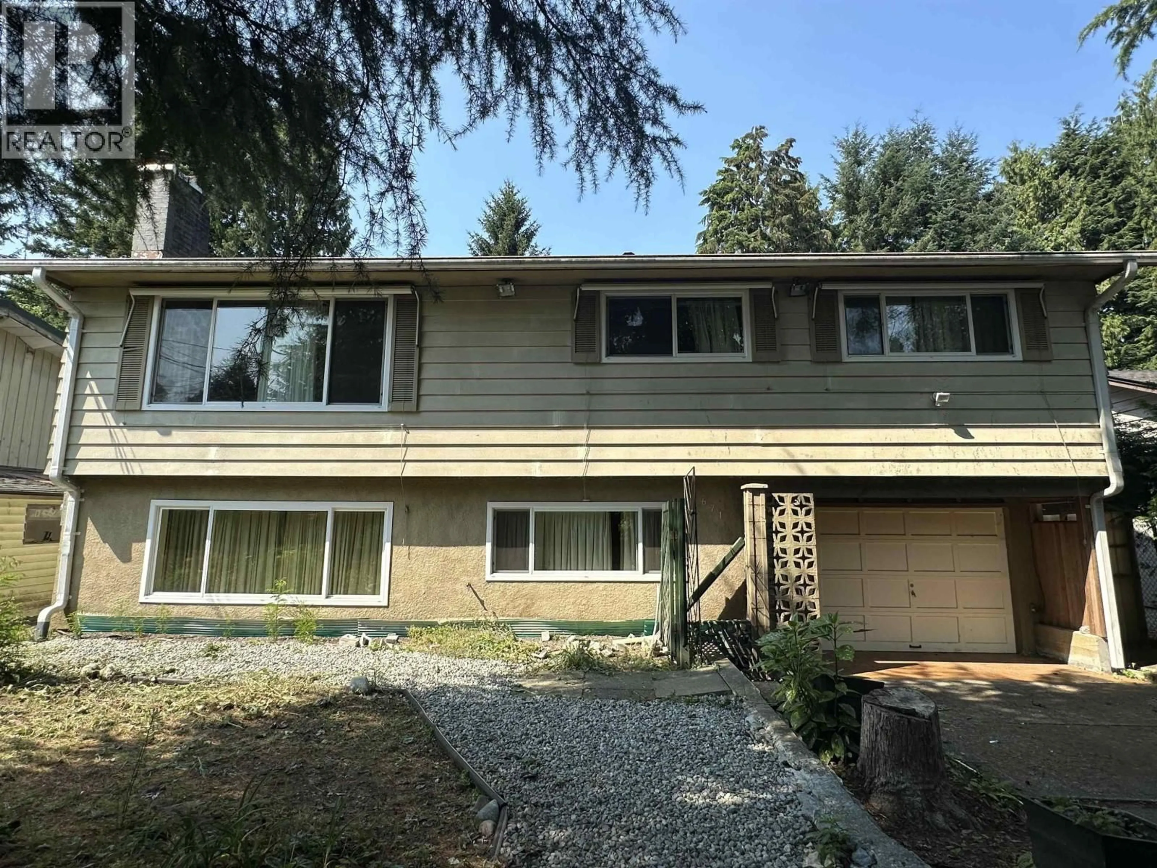 Home with vinyl exterior material, unknown for 1671 ROBERTSON AVENUE, Port Coquitlam British Columbia V3B1C9