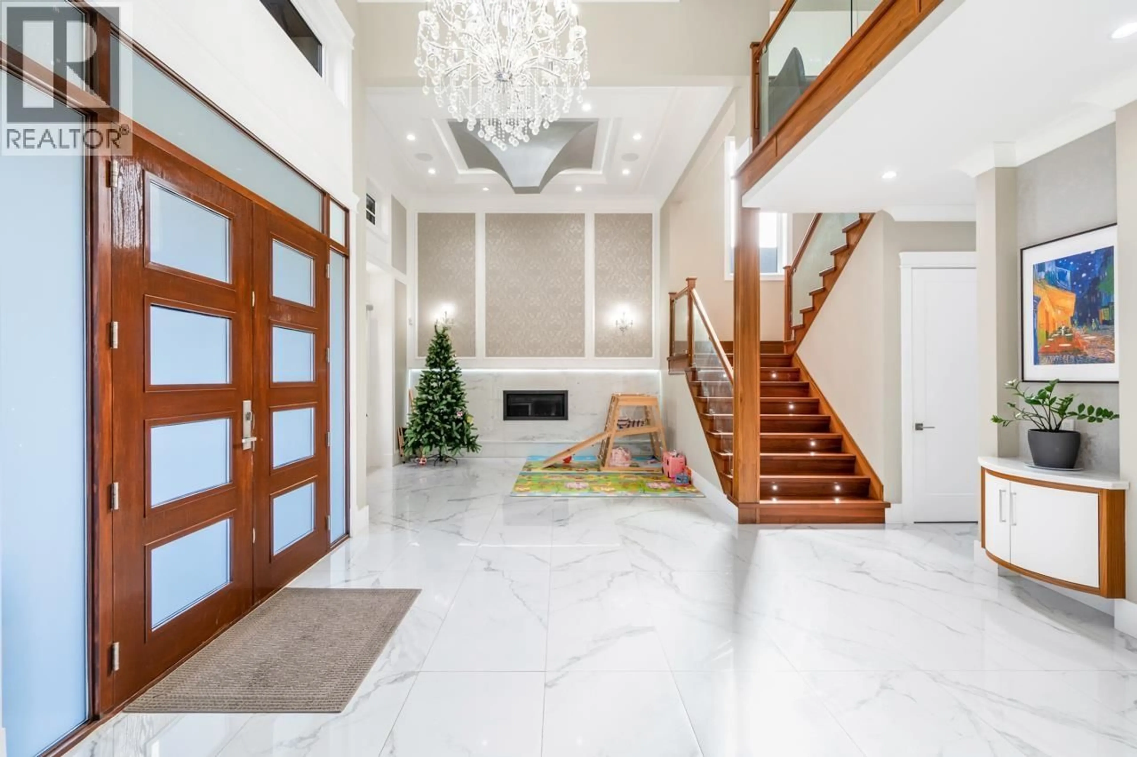 Indoor foyer for 7751 EPERSON ROAD, Richmond British Columbia V7C2K5