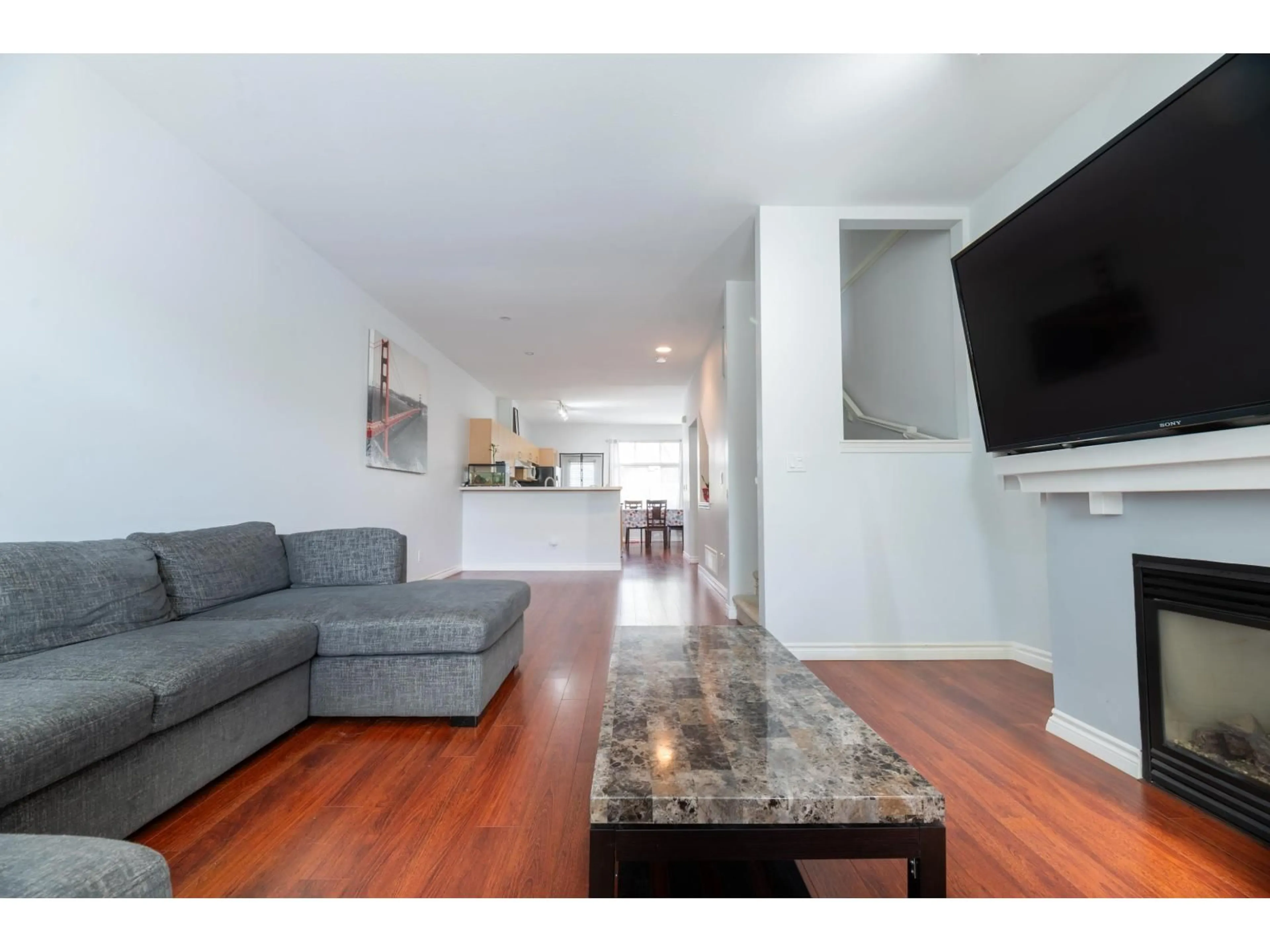 Living room with furniture, unknown for 8 - 18839 69 AVENUE, Surrey British Columbia V4N5S7