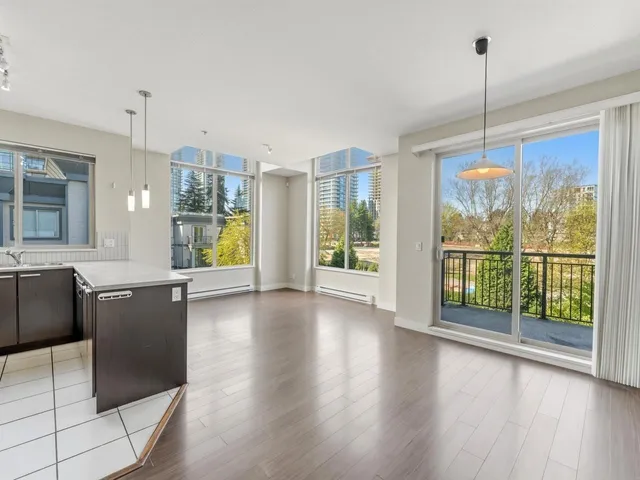 403 - 10499 UNIVERSITY DRIVE, Surrey 3
