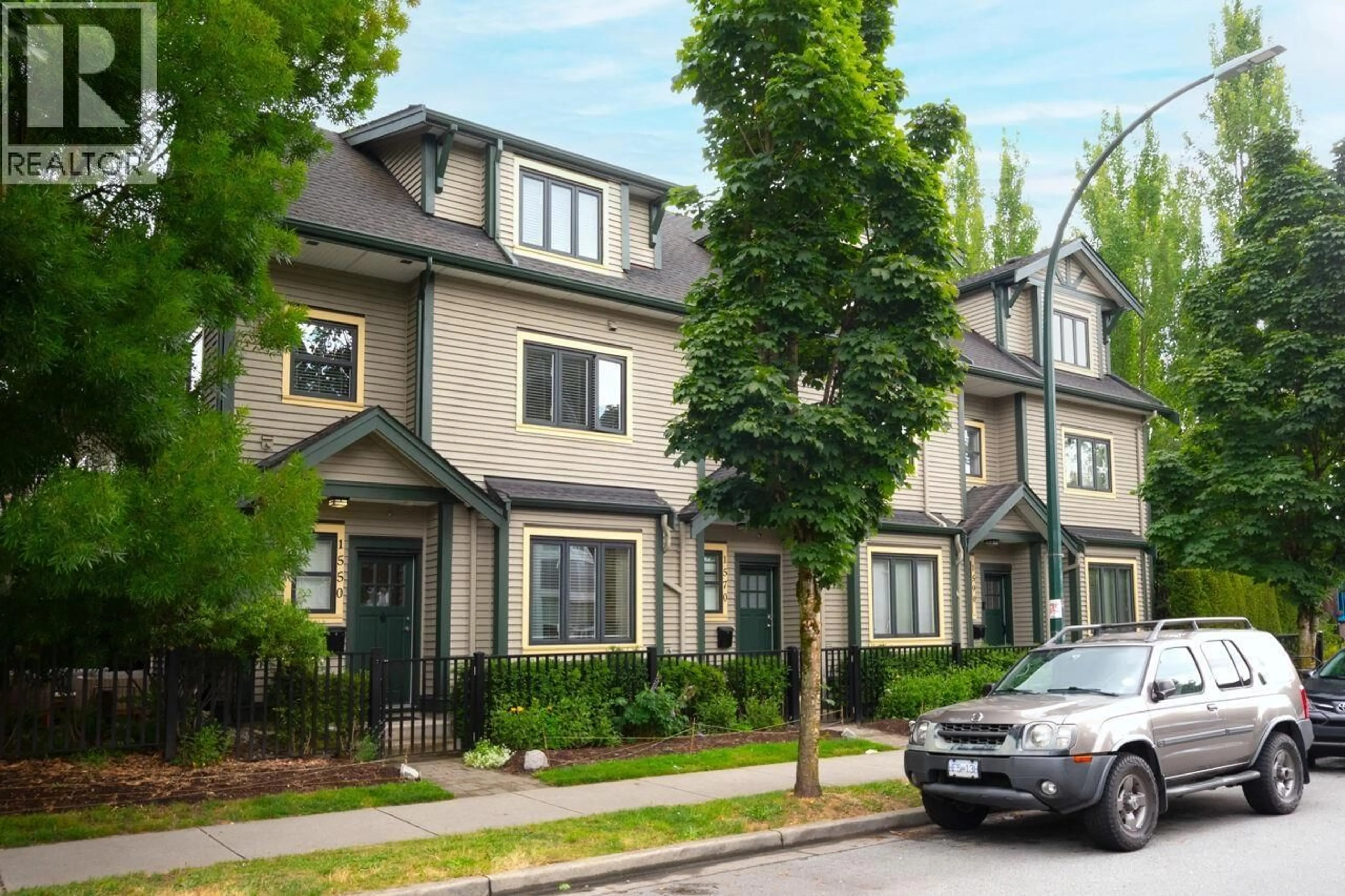 Home with vinyl exterior material, street for 1550 COTTON DRIVE, Vancouver British Columbia V5L3V2
