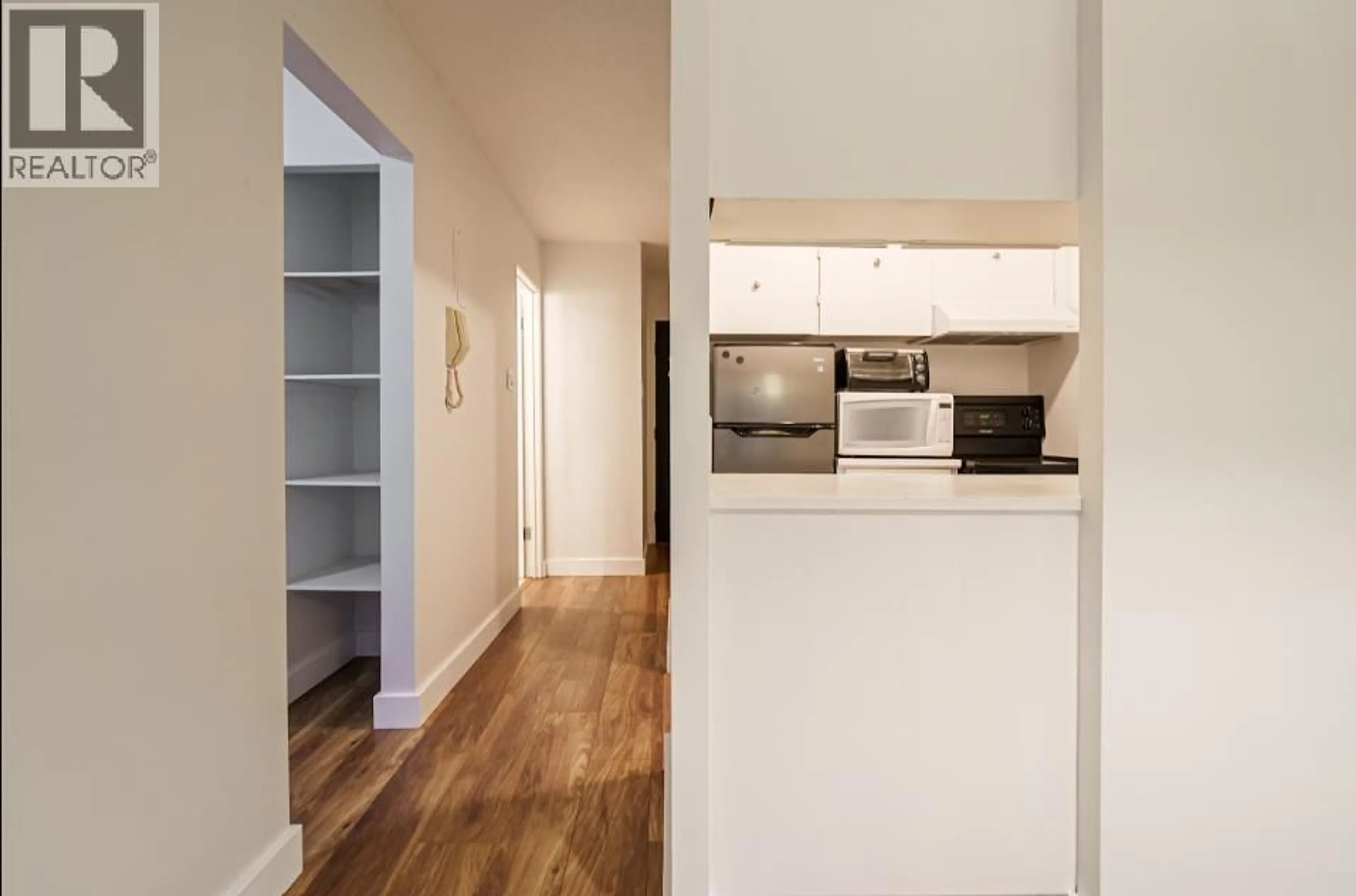 Standard kitchen, wood/laminate floor for 103 - 1950 8TH AVENUE, Vancouver British Columbia V6J1W3