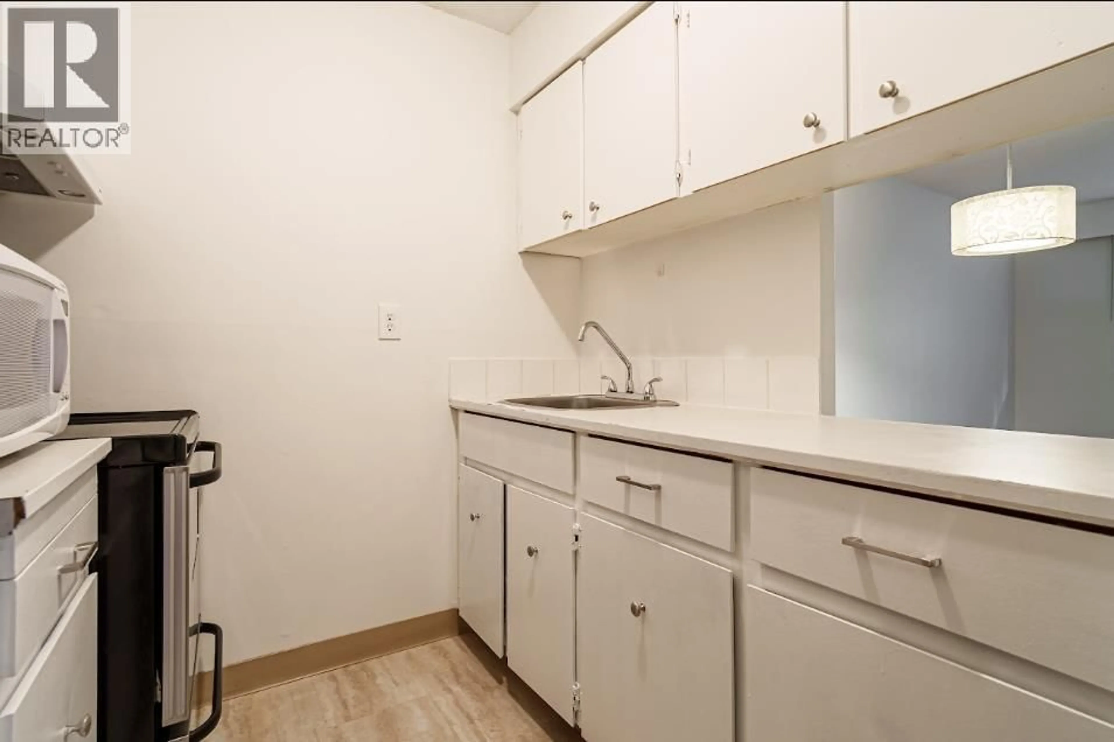 Standard kitchen, unknown for 103 - 1950 8TH AVENUE, Vancouver British Columbia V6J1W3