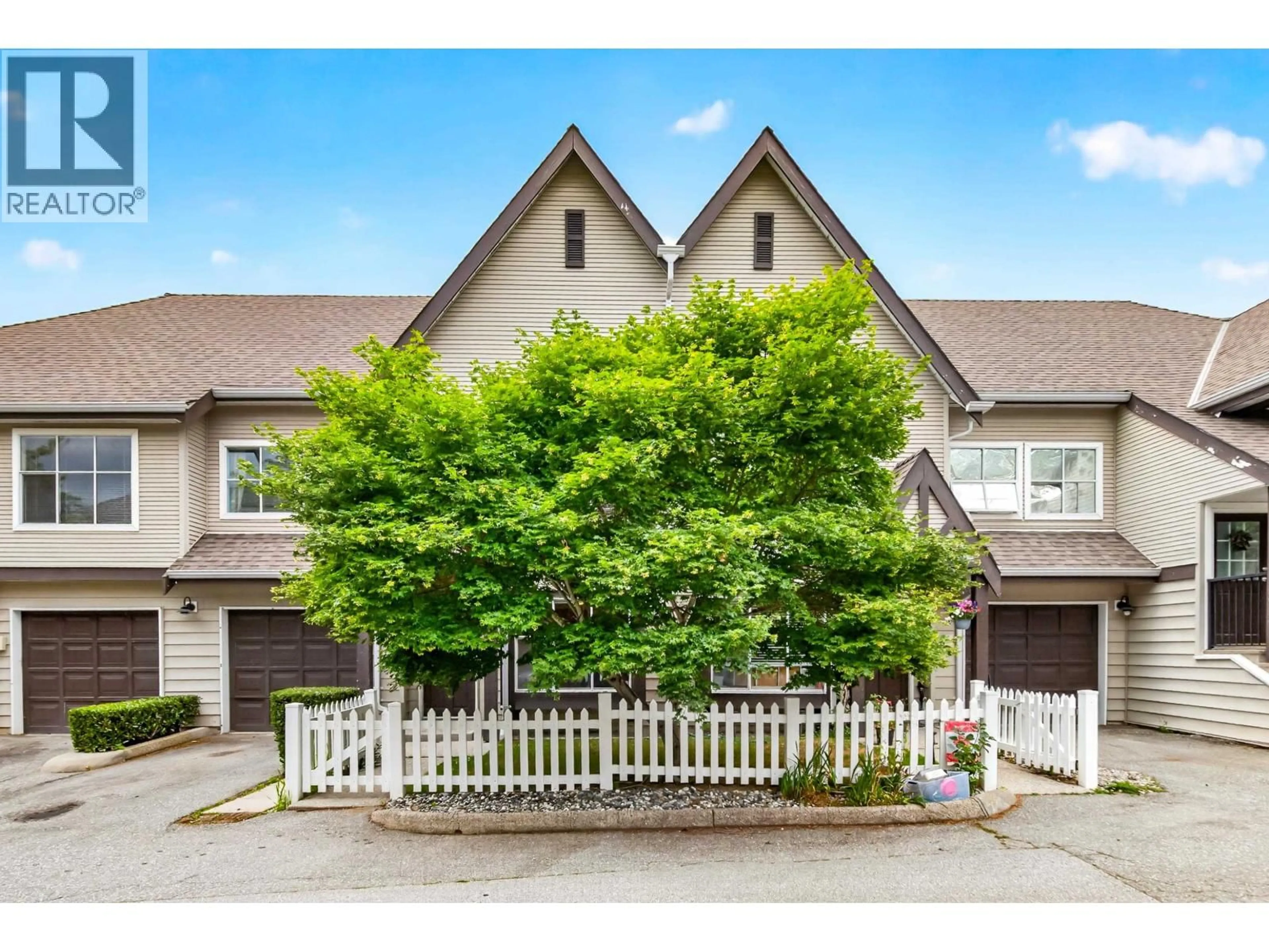 A pic from outside/outdoor area/front of a property/back of a property/a pic from drone, street for 12 - 12099 237 STREET, Maple Ridge British Columbia V4R2C3