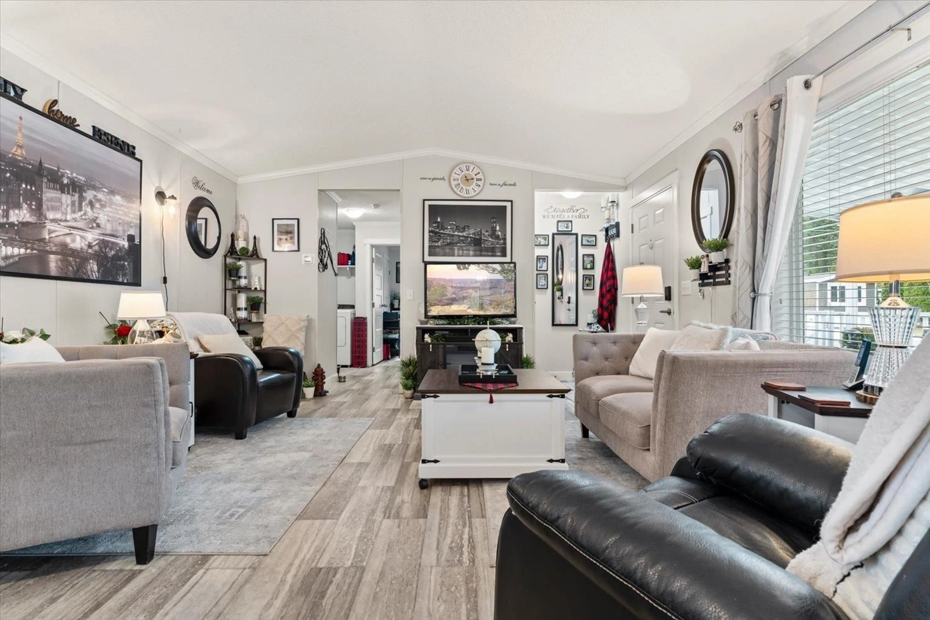 Living room with furniture, unknown for 58 - 65367 KAWKAWA LAKE ROAD, Hope British Columbia V0X1L1