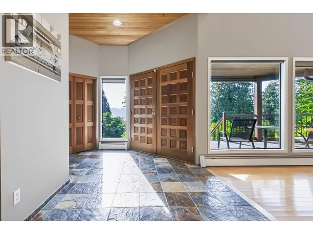 60 WALTON WAY, Port Moody 3