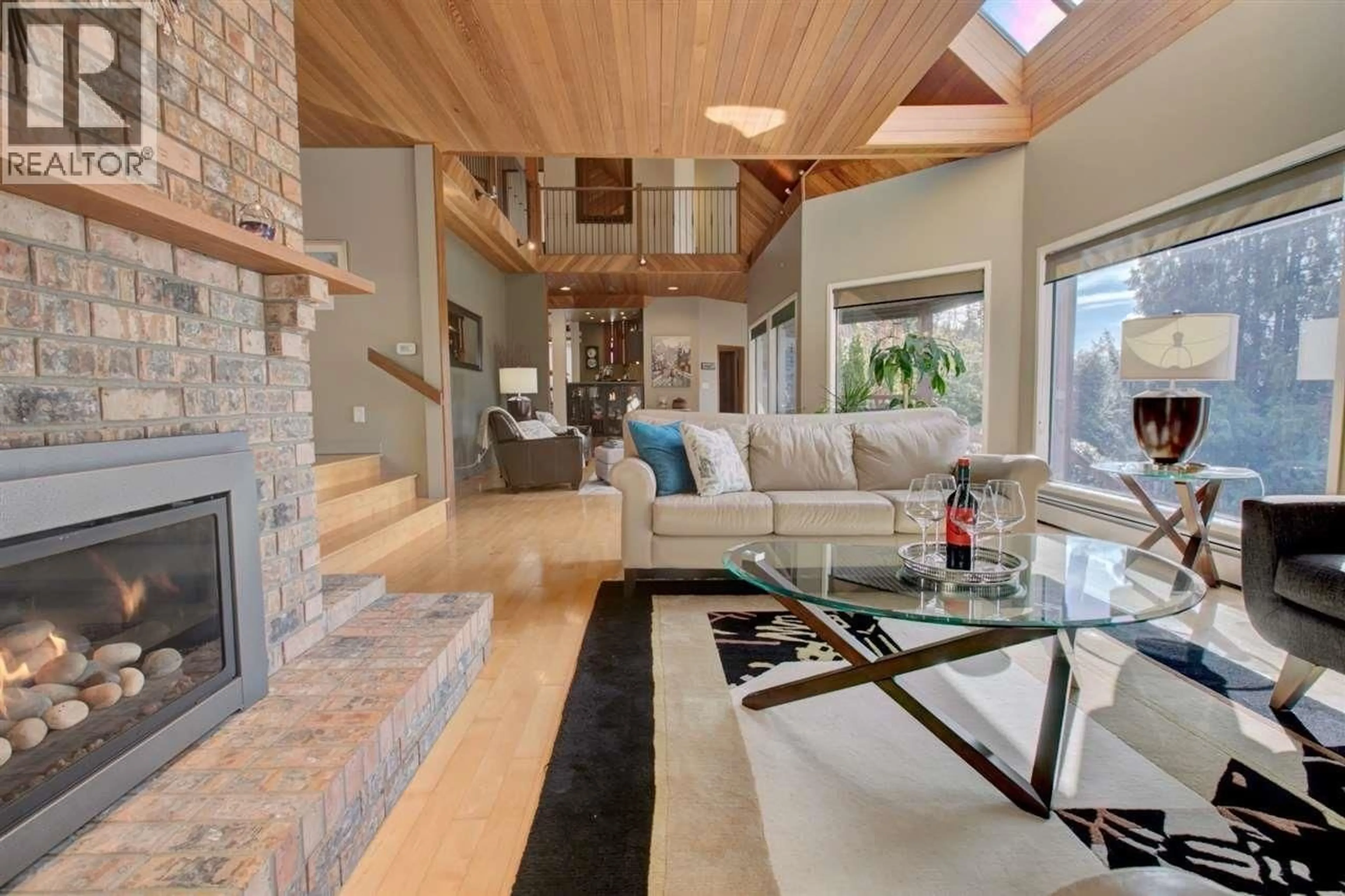 Living room with furniture, unknown for 60 WALTON WAY, Port Moody British Columbia V3H3P3