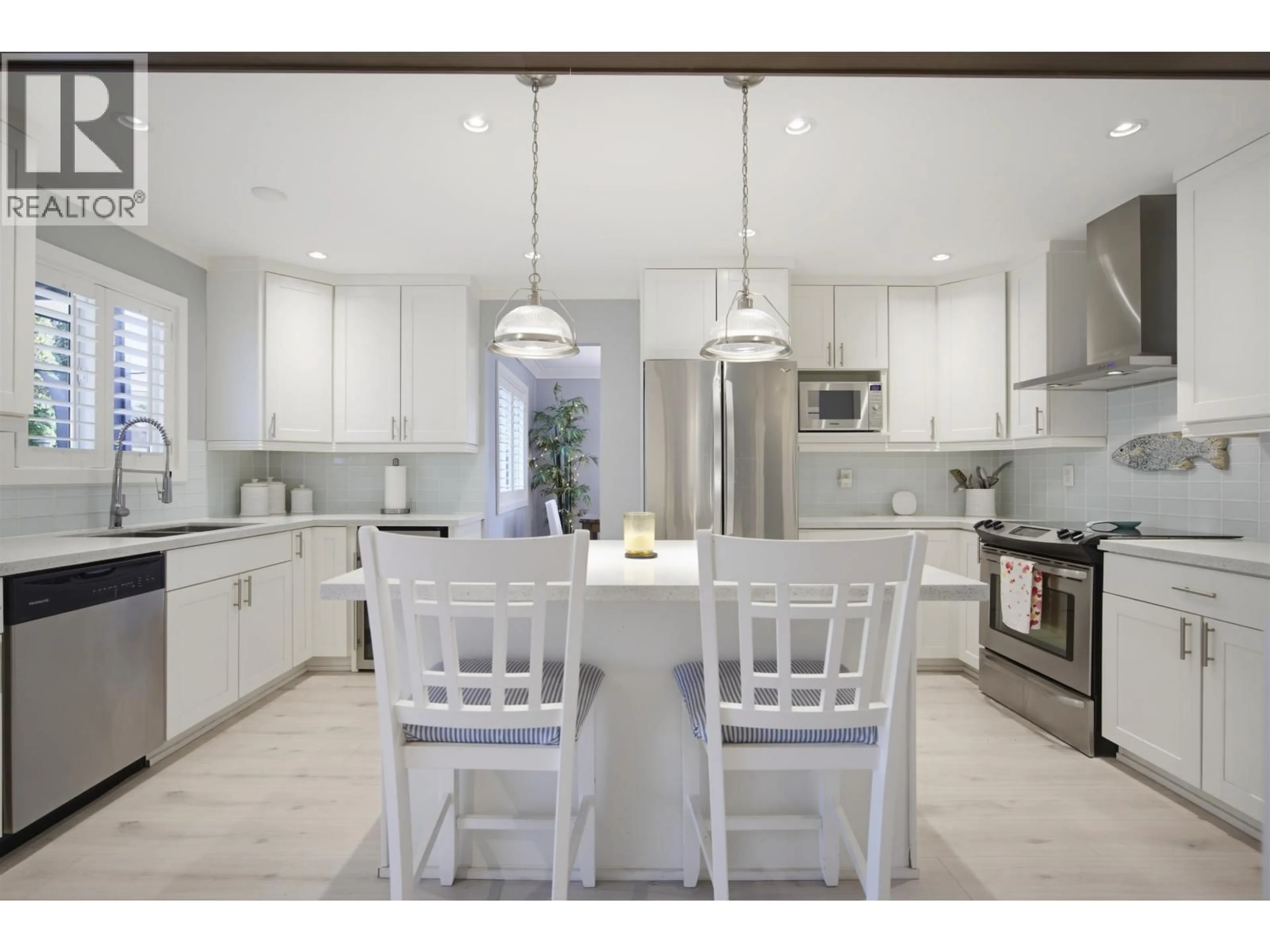 Open concept kitchen, ceramic/tile floor for 19026 117B AVENUE, Pitt Meadows British Columbia V3Y1Y1