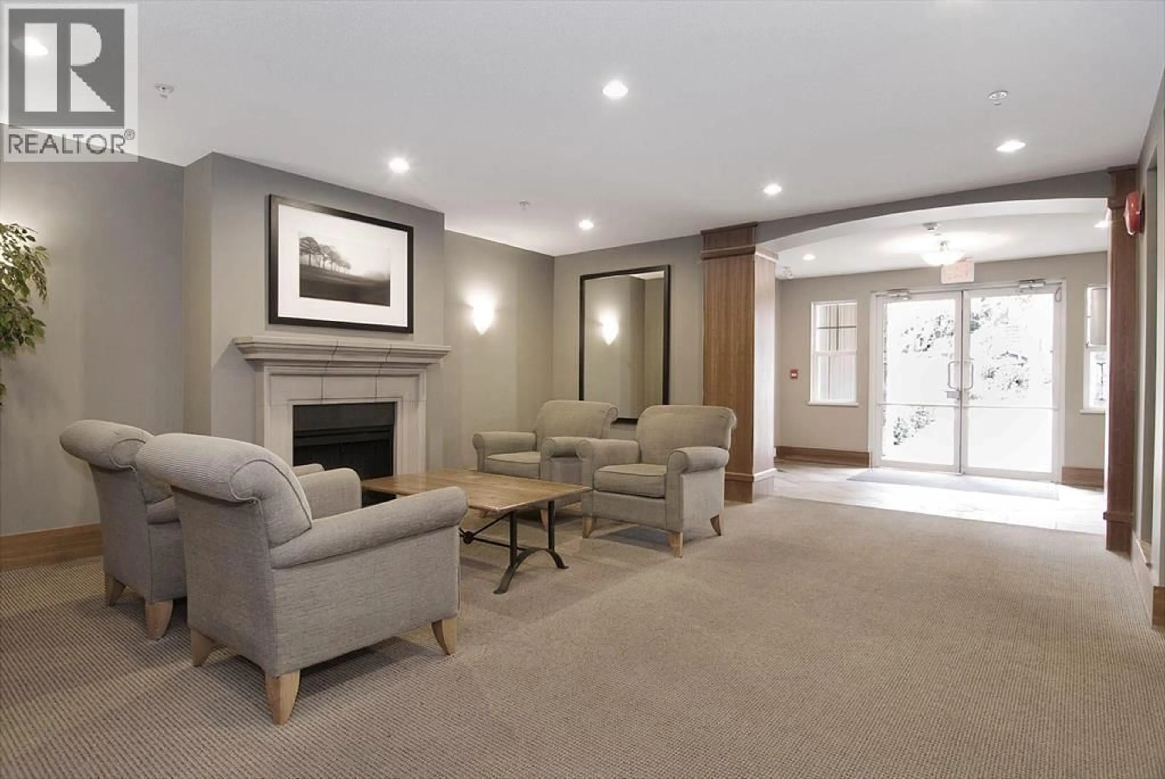 Unknown for 311 - 7330 SALISBURY AVENUE, Burnaby British Columbia V5E4N8