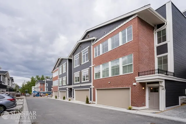 37 - 8371 202B STREET, Langley 2