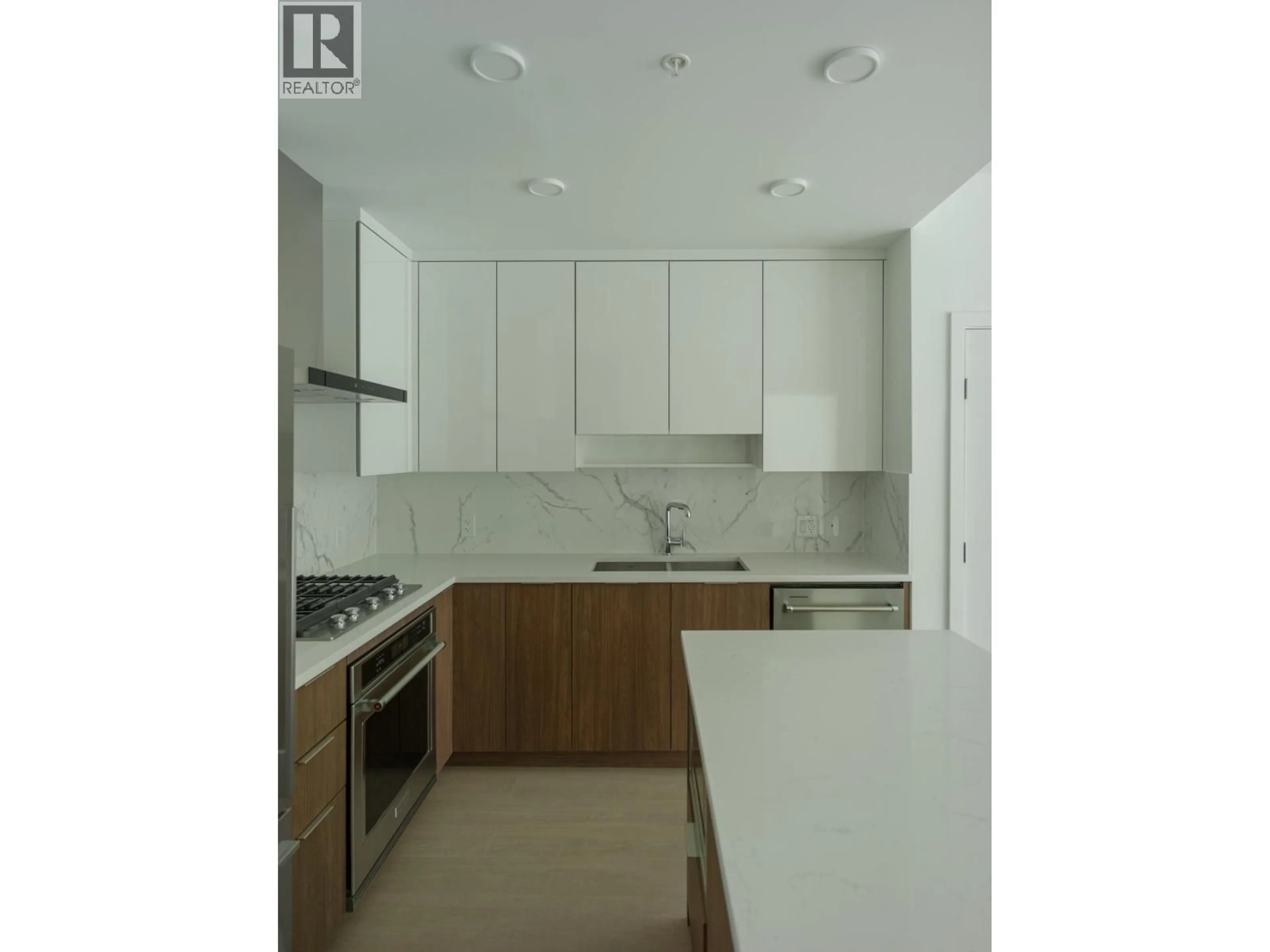 Standard kitchen, unknown for 2507 - 699 WHITING WAY, Coquitlam British Columbia V3J0N7