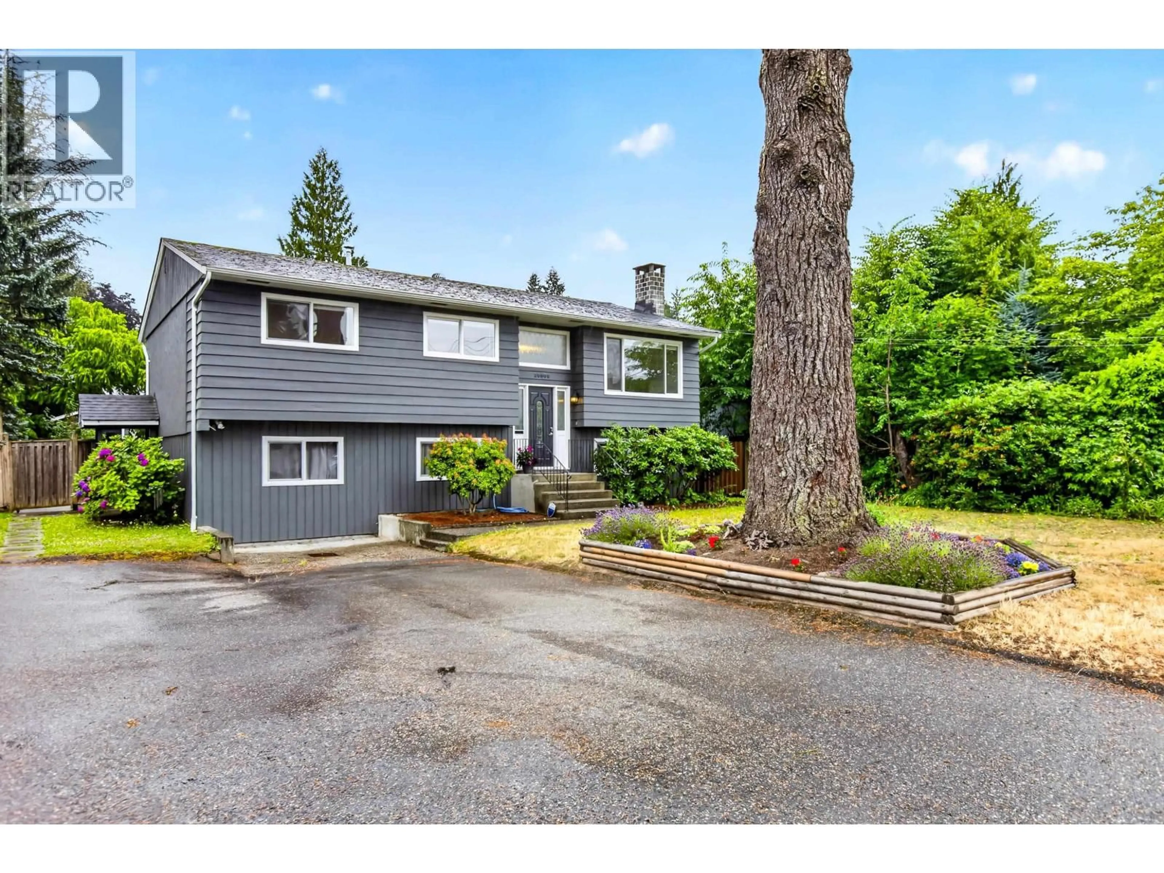 Home with vinyl exterior material, street for 20800 CAMWOOD AVENUE, Maple Ridge British Columbia V2X2P1