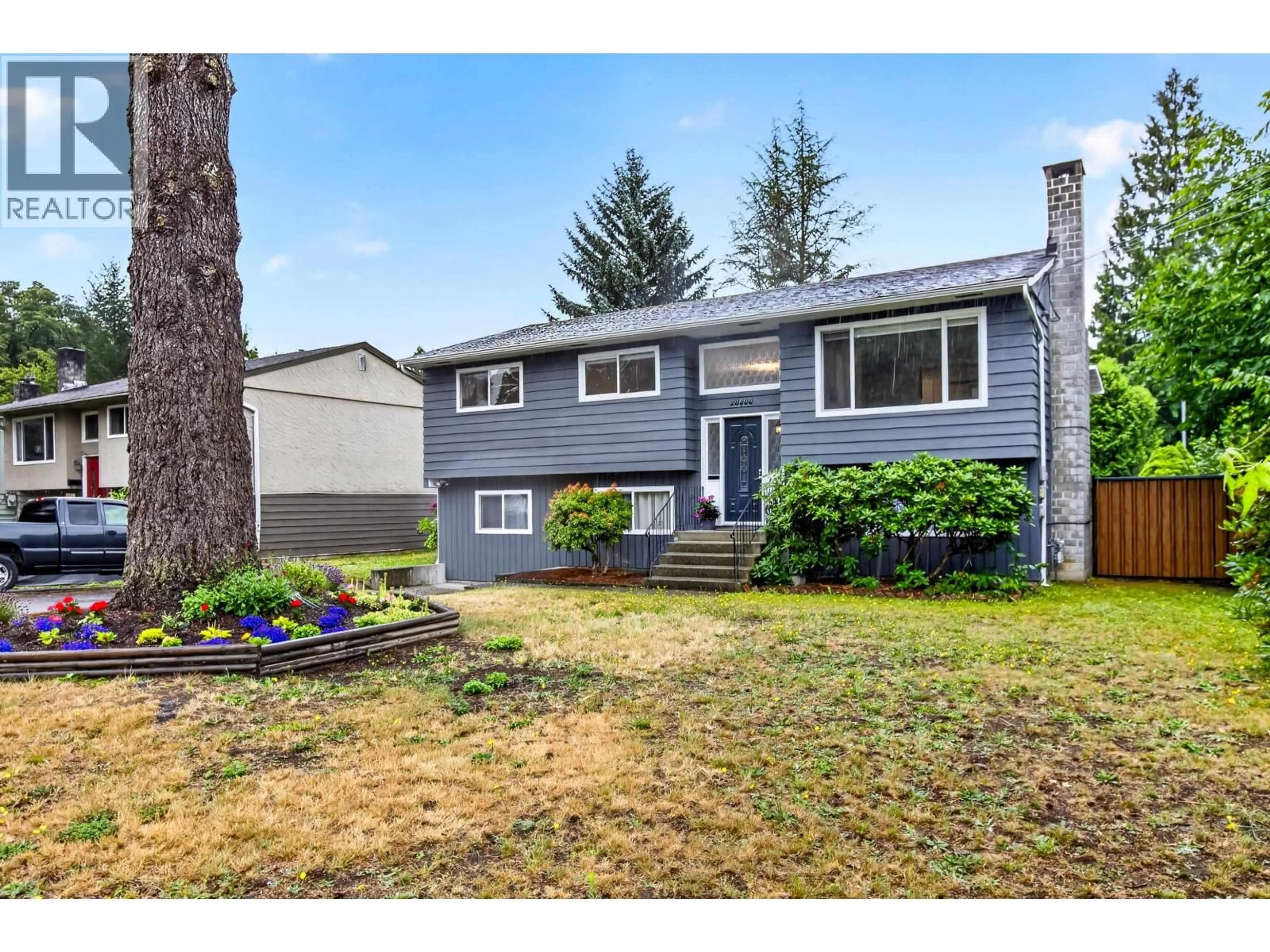Home with vinyl exterior material, street for 20800 CAMWOOD AVENUE, Maple Ridge British Columbia V2X2P1