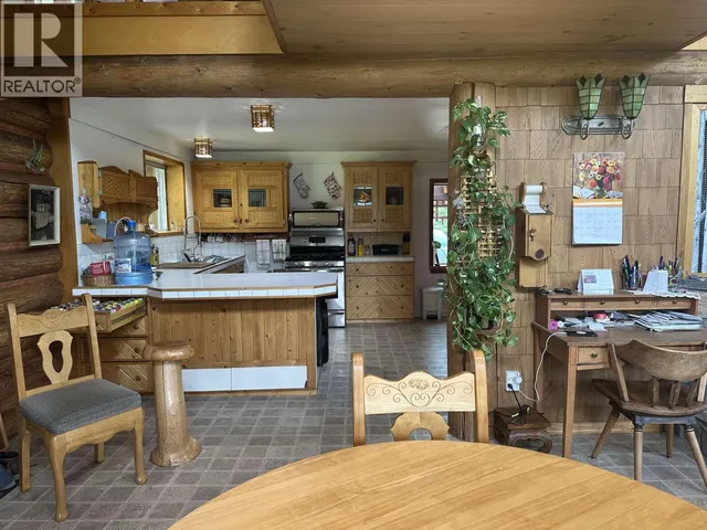 21023 TOMPKINS ROAD, Hudsons Hope 5