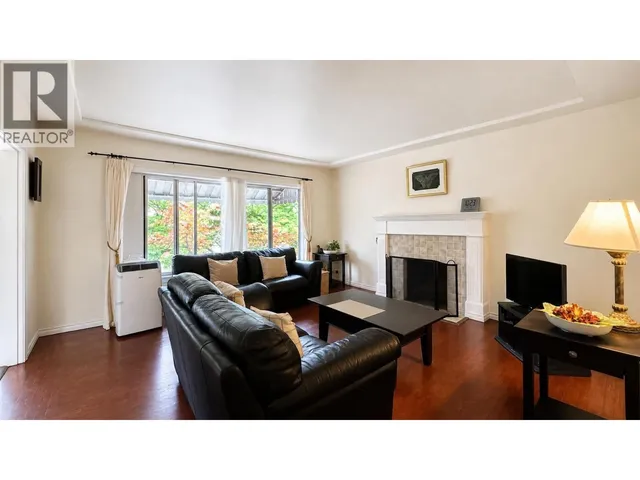 2965 8TH AVENUE, Vancouver 5