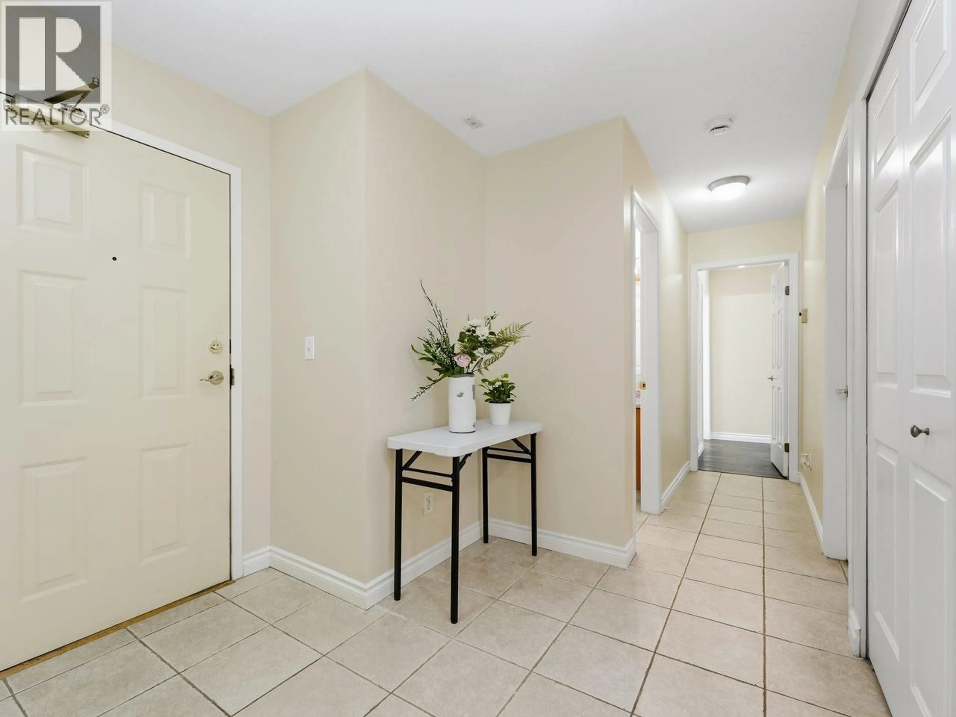 Indoor foyer for 117 - 7437 MOFFATT ROAD, Richmond British Columbia V6Y3V9