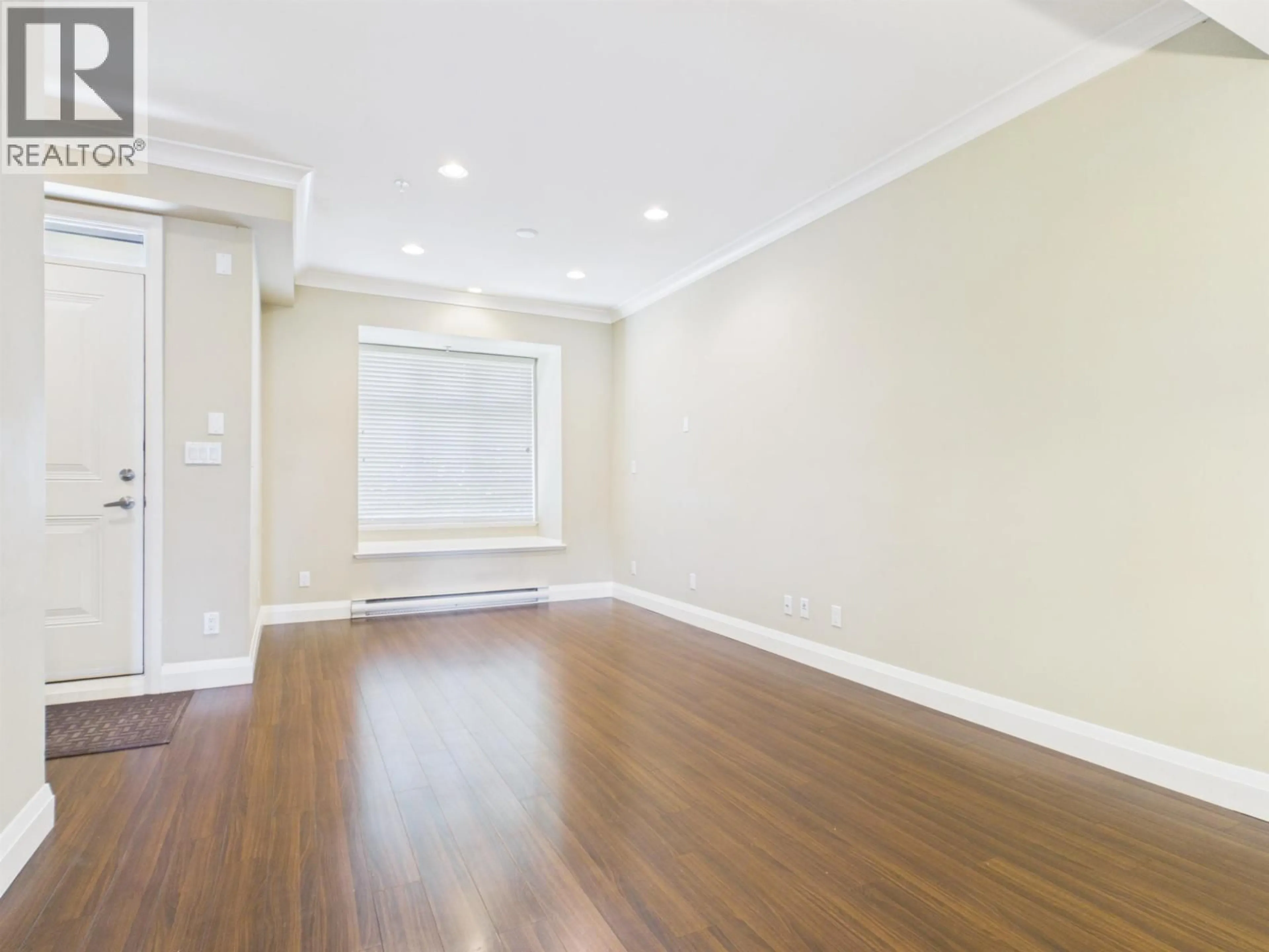 A pic of a room for 211 - 5588 PATTERSON AVENUE, Burnaby British Columbia V5H0A7