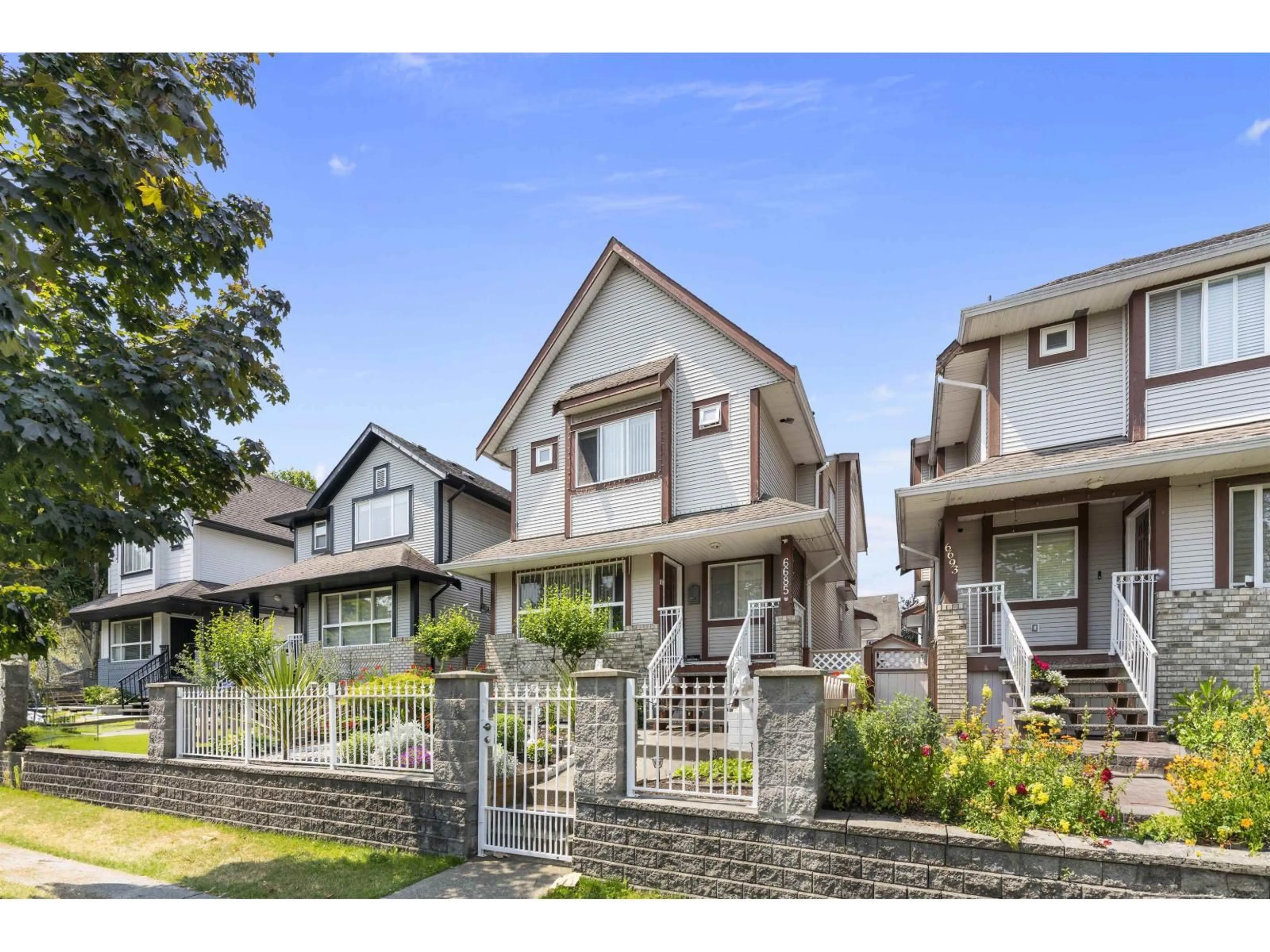 Unknown for 6685 127TH STREET, Surrey British Columbia V3W1G5
