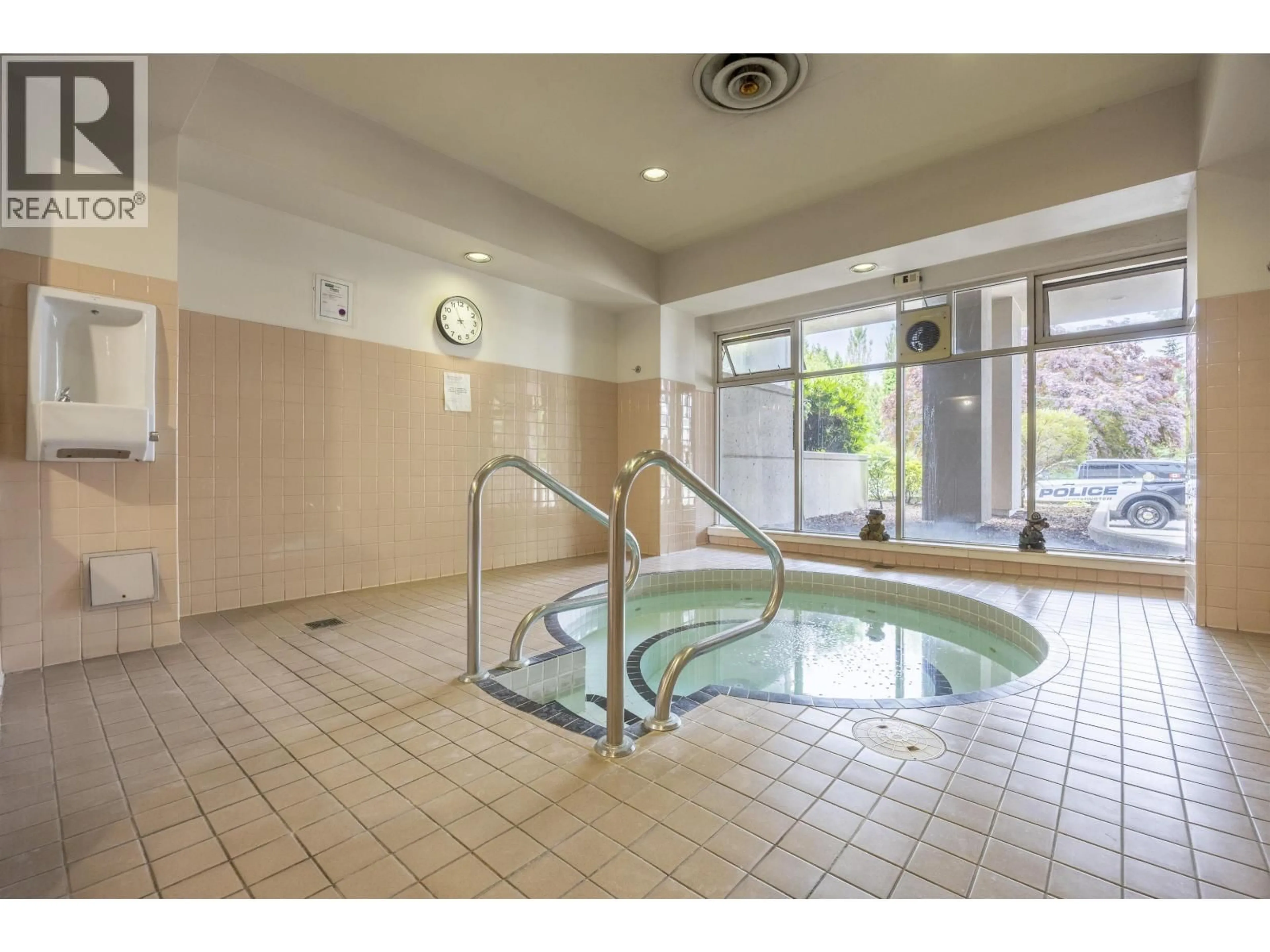 Pool for 1007 - 9633 MANCHESTER DRIVE, Burnaby British Columbia V3N4Y9