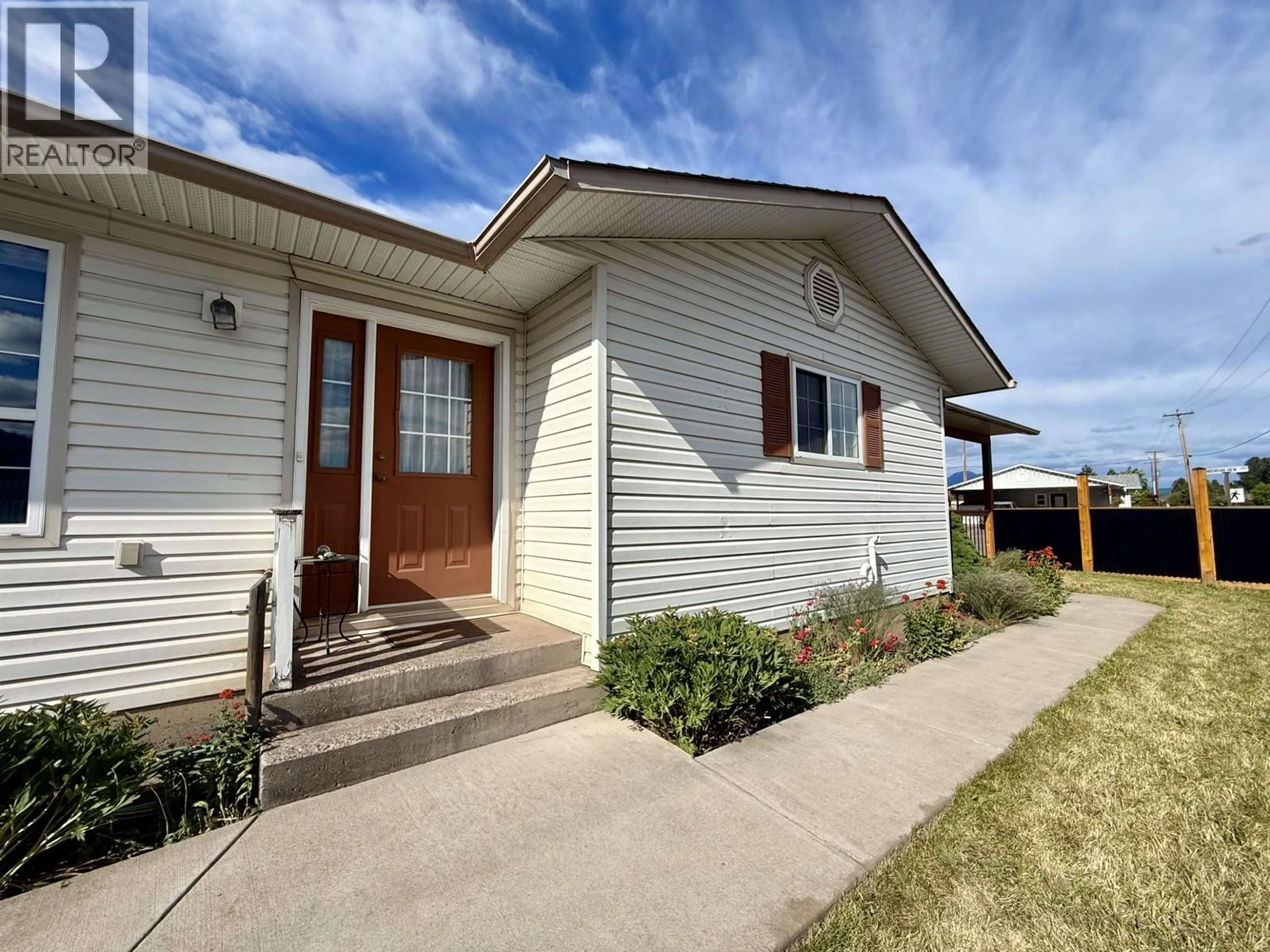Home with vinyl exterior material, street for 4215 MOUNTAINVIEW CRESCENT, Smithers British Columbia V0J2N0