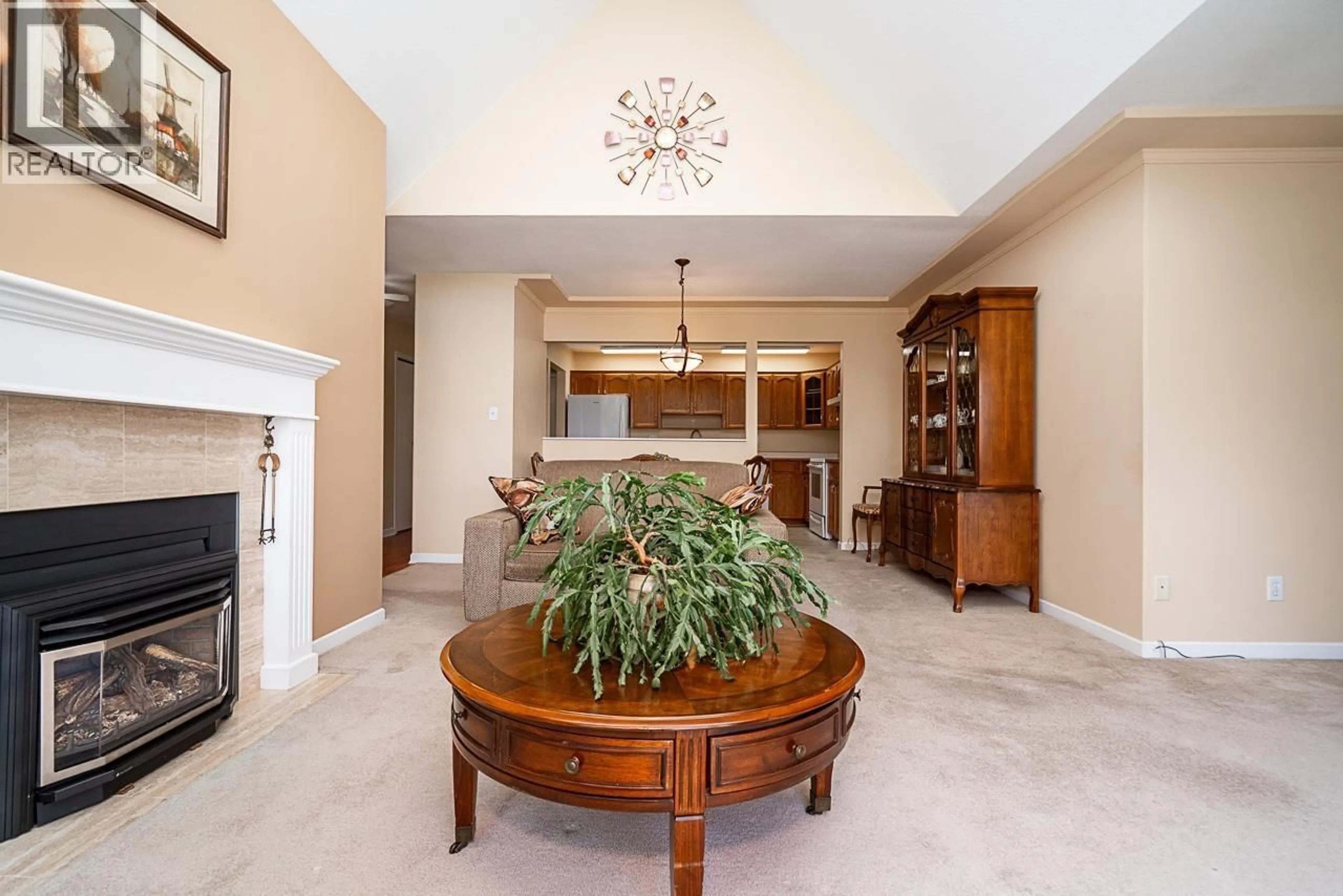 Indoor foyer for 302 - 11601 227 STREET, Maple Ridge British Columbia V2X0J7