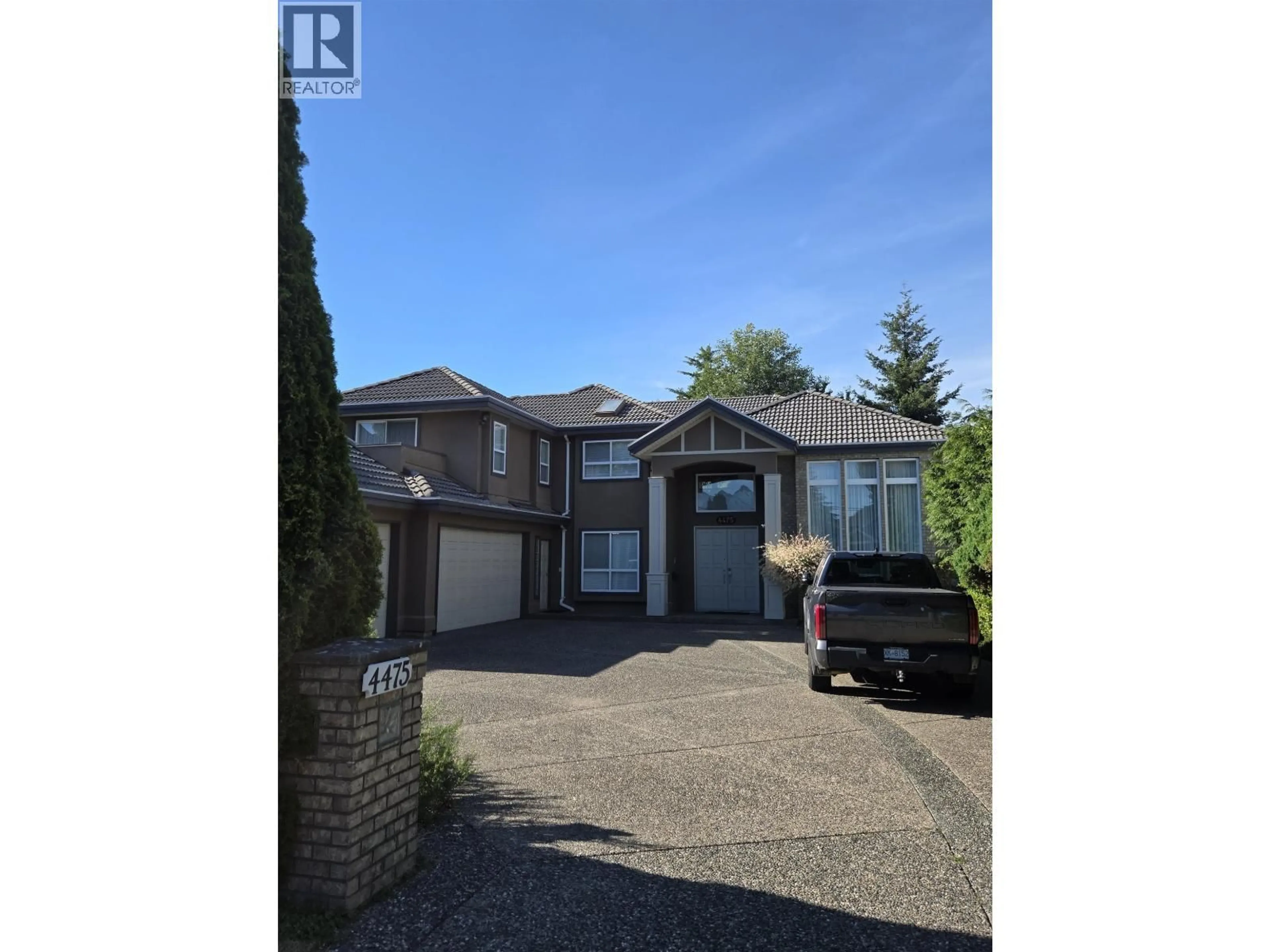 A pic from outside/outdoor area/front of a property/back of a property/a pic from drone, street for 4475 STEVESTON HIGHWAY, Richmond British Columbia V7E2K4