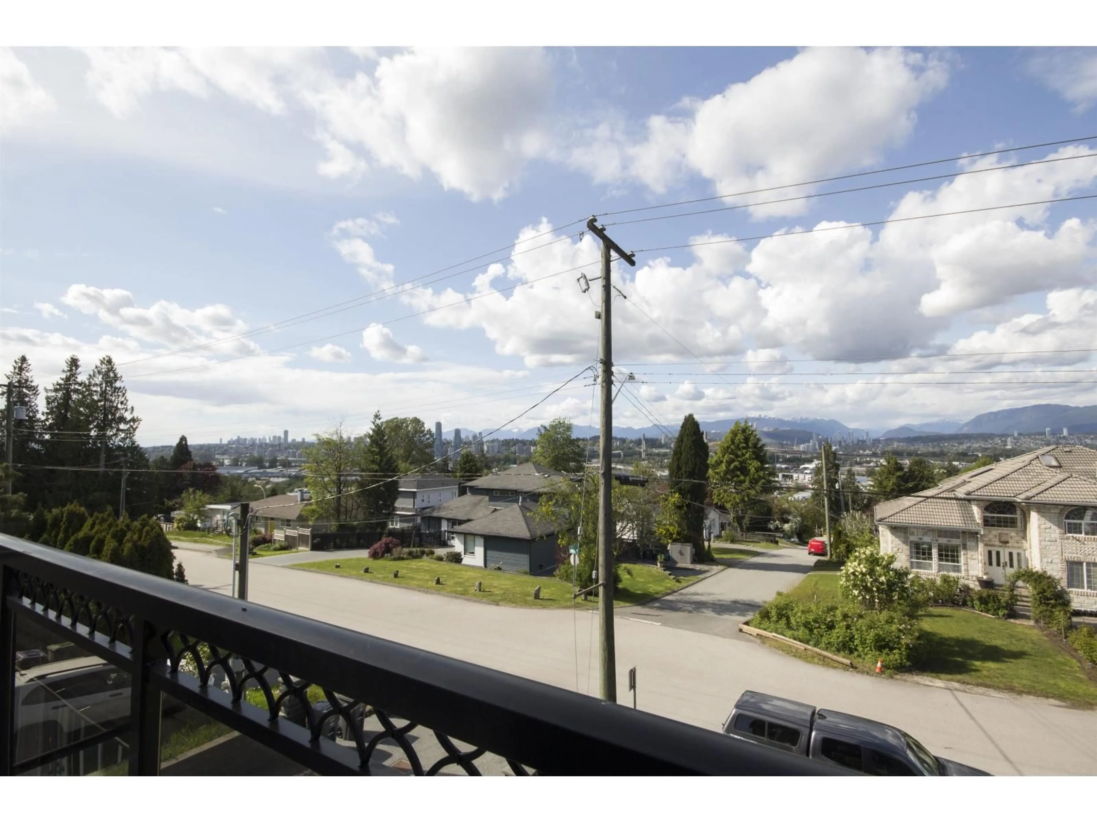 Unknown for 12136 100A AVENUE, Surrey British Columbia V3V2Y5