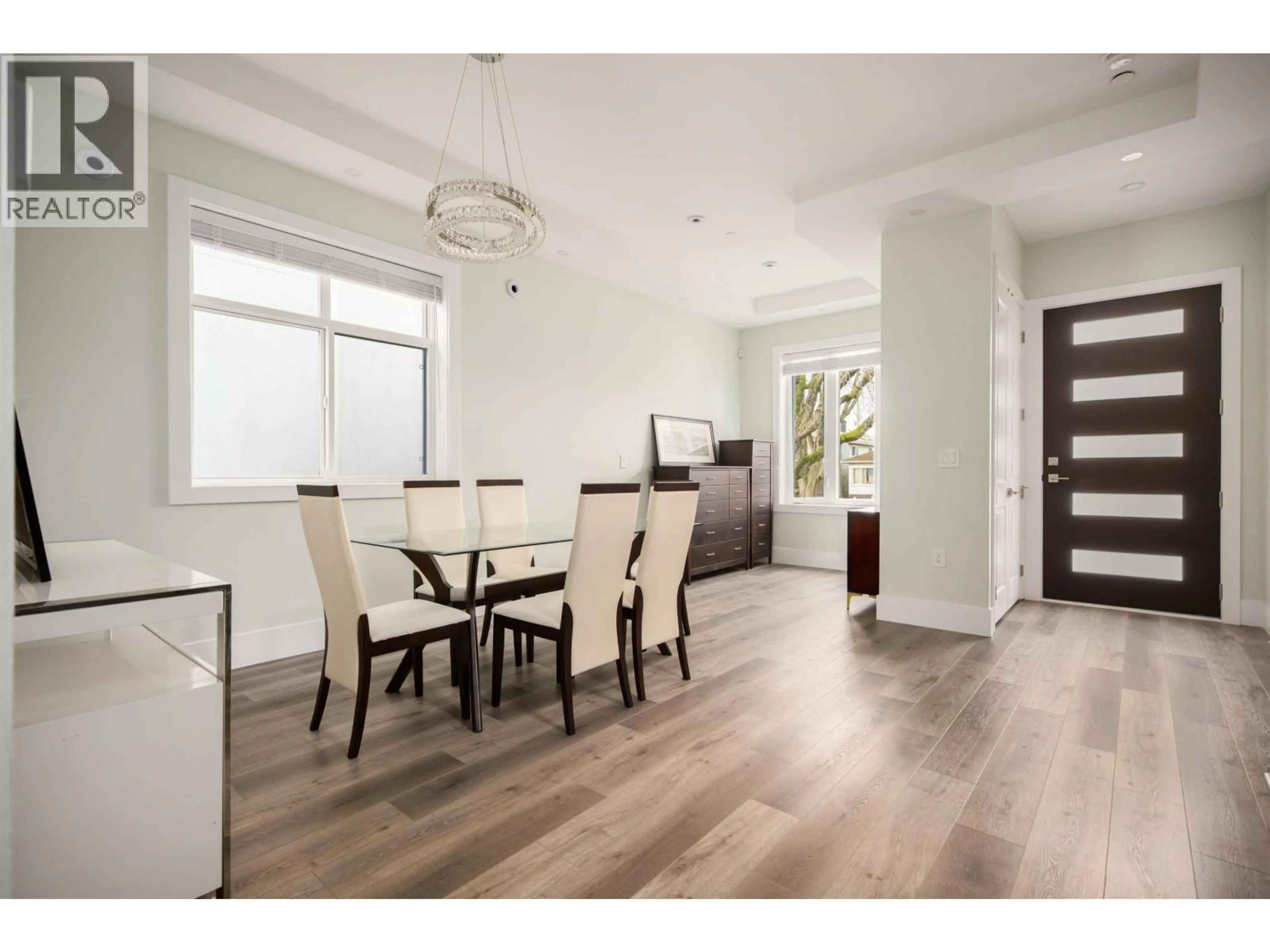 Dining room, wood/laminate floor for 58 39TH AVENUE, Vancouver British Columbia V5W1J7