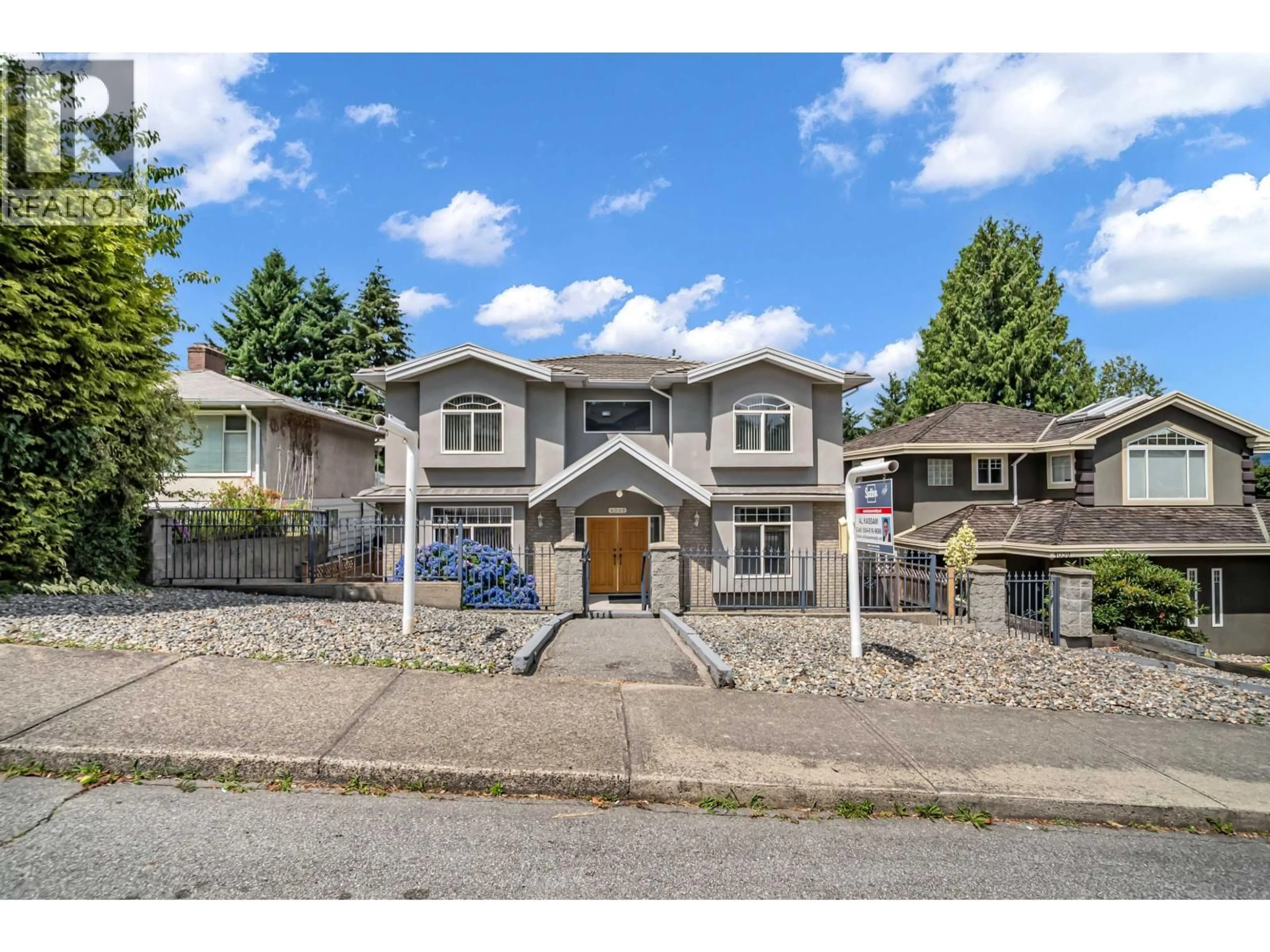 Home with vinyl exterior material, street for 4049 CURLE AVENUE, Burnaby British Columbia V5G2Z2