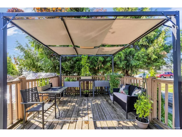 12587 113 AVENUE, Surrey 2