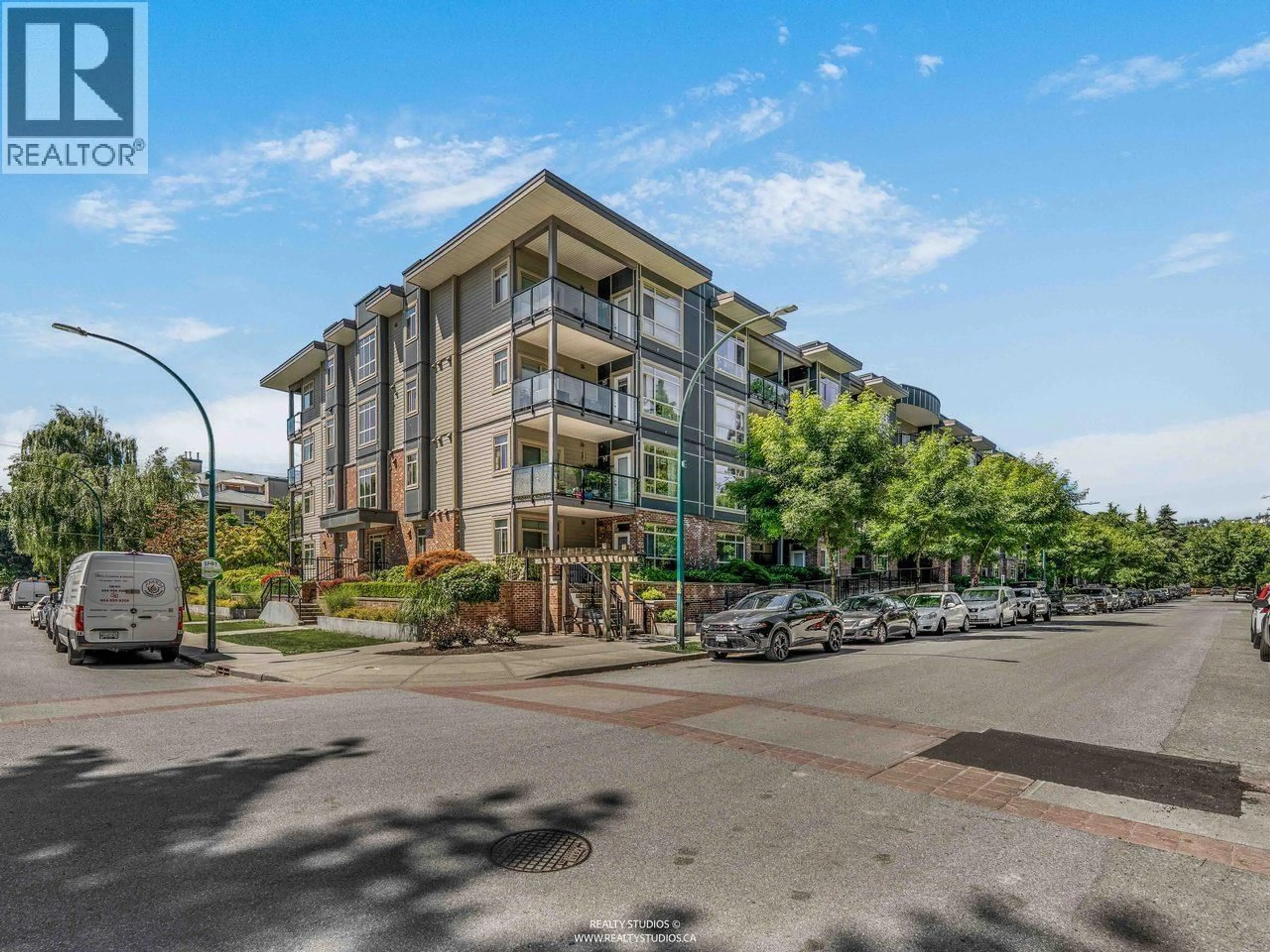 A pic from outside/outdoor area/front of a property/back of a property/a pic from drone, unknown for 412 - 2436 KELLY AVENUE, Port Coquitlam British Columbia V3C1Y4