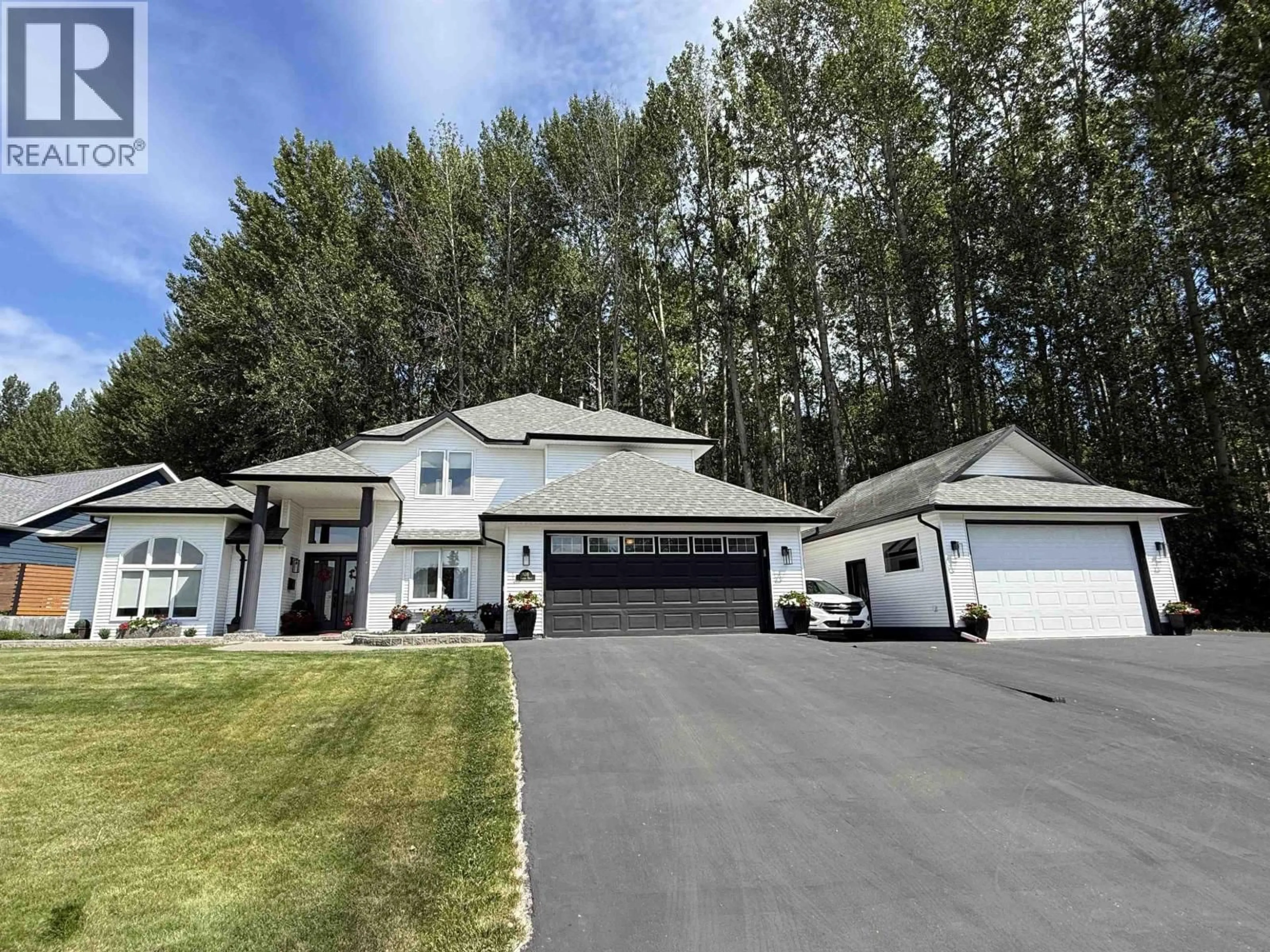 Indoor garage for 108 LAWLOR DRIVE, Quesnel British Columbia V2J5X5