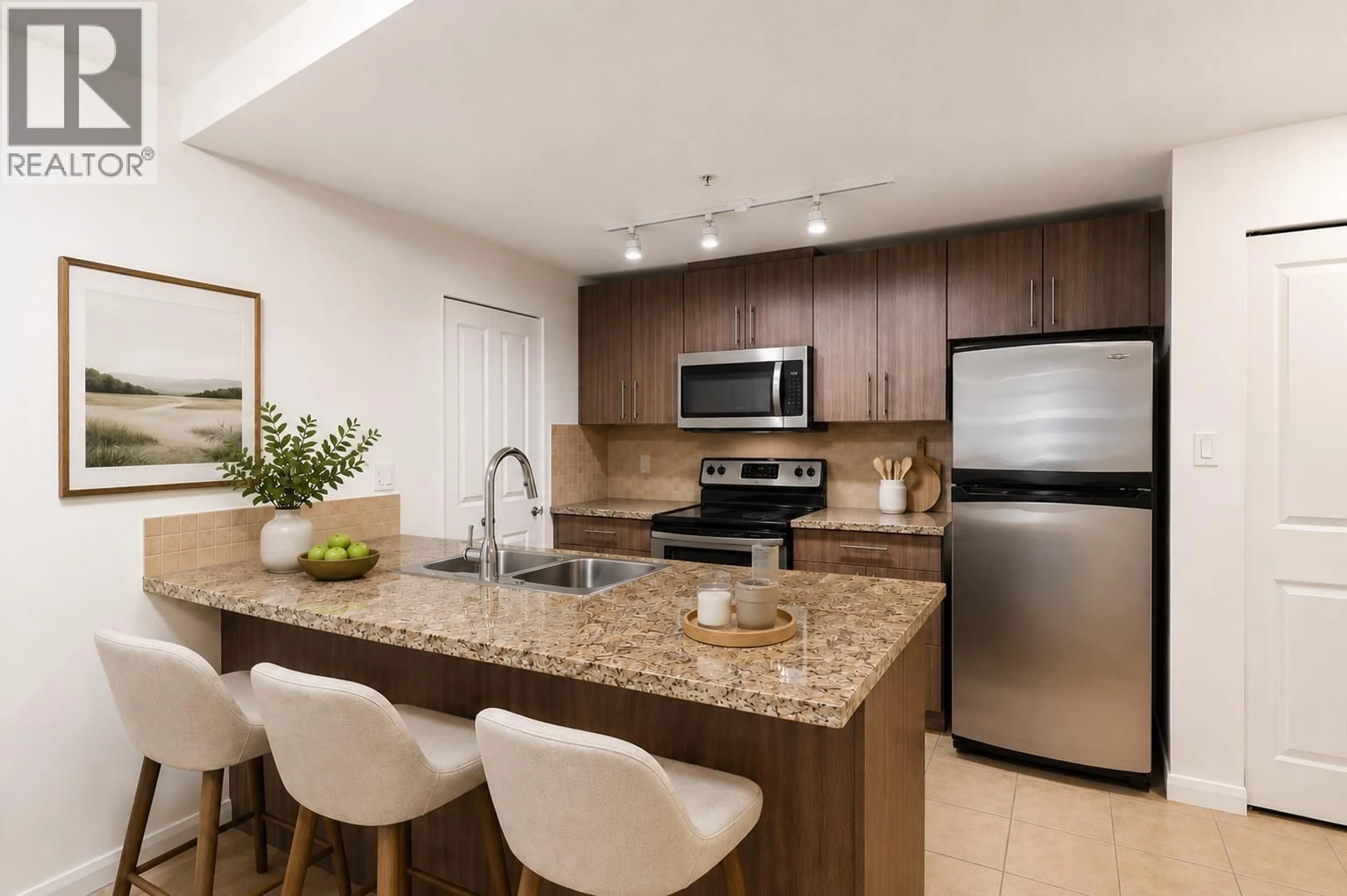 Standard kitchen, ceramic/tile floor for 1005 - 898 CARNARVON STREET, New Westminster British Columbia V3M0C3