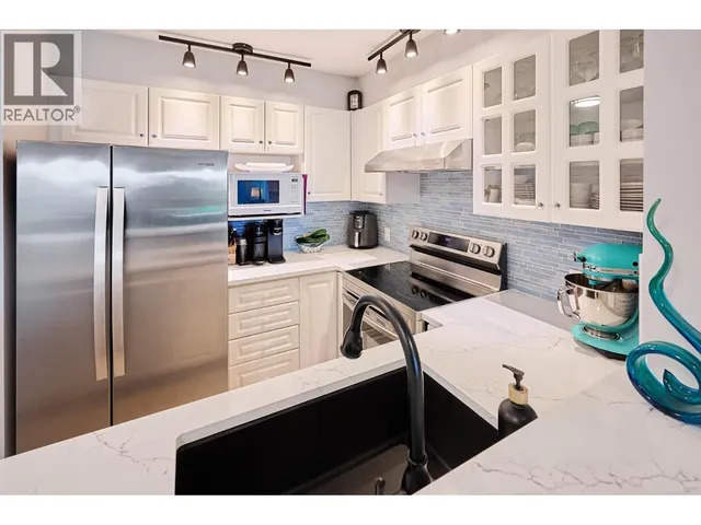 305 - 155 3RD STREET, North Vancouver 4
