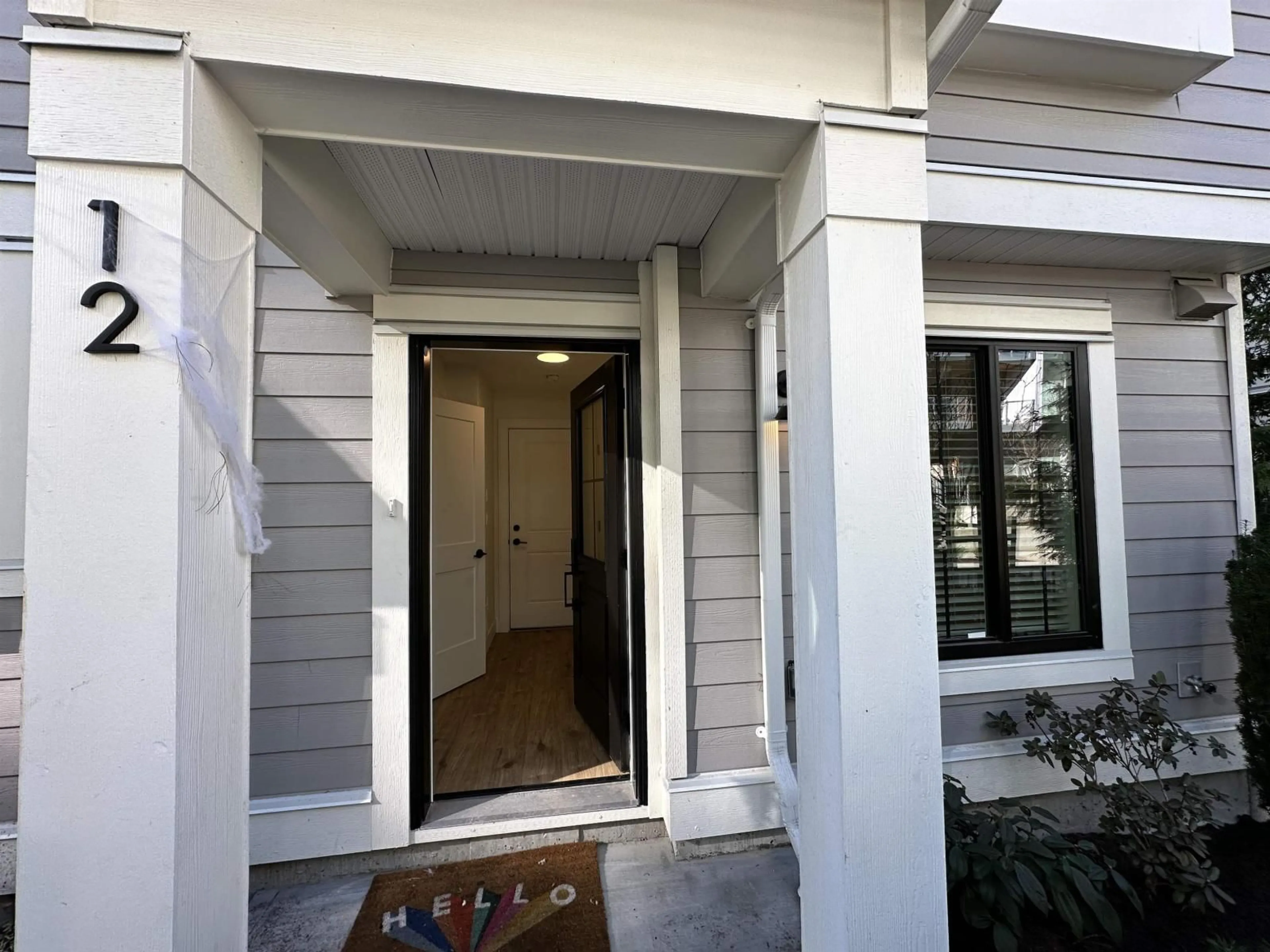 Indoor entryway for 12 - 20189 84 AVENUE, Langley British Columbia V2Y3P7