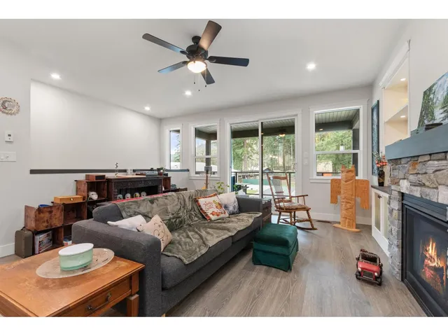 7 - 21196 KETTLE VALLEY ROAD, Hope 5
