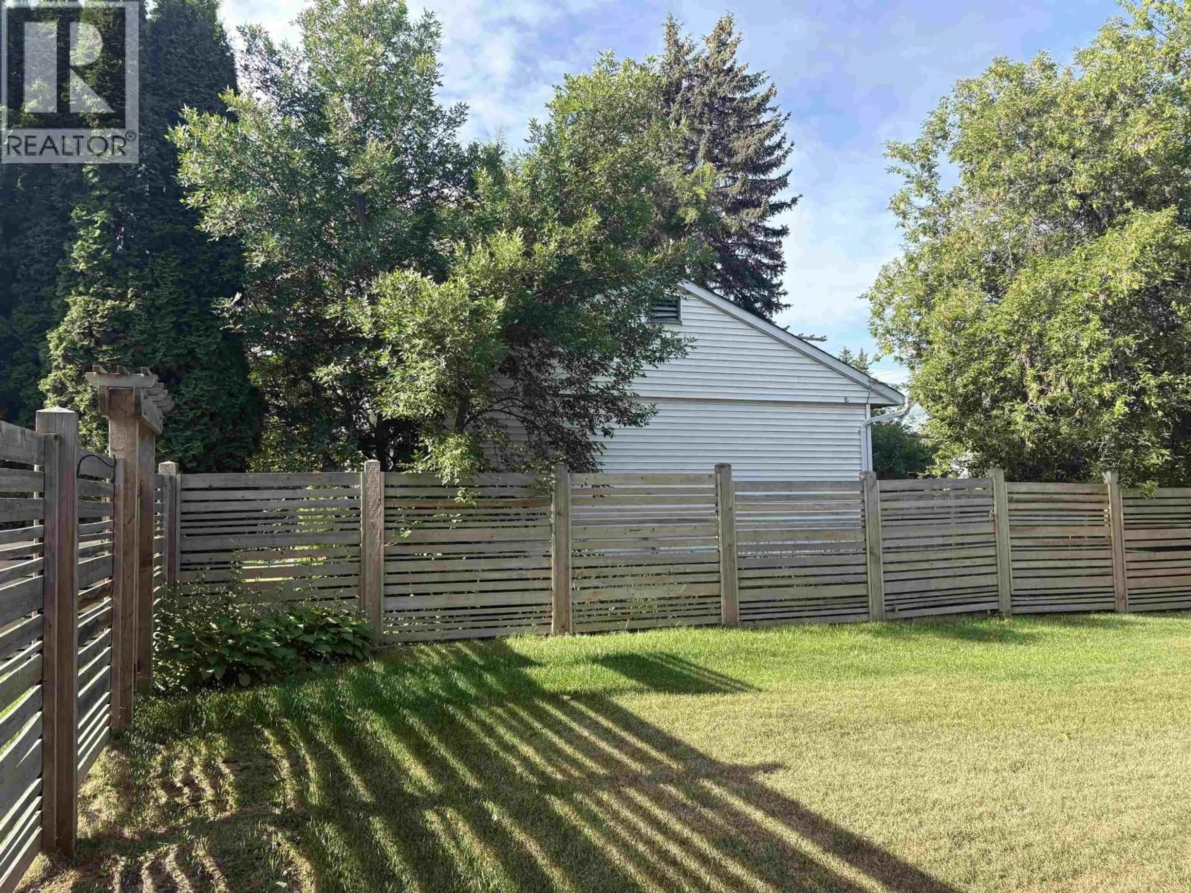 A pic from outside/outdoor area/front of a property/back of a property/a pic from drone, unknown for 977 ALWARD STREET, Prince George British Columbia V2M2E8