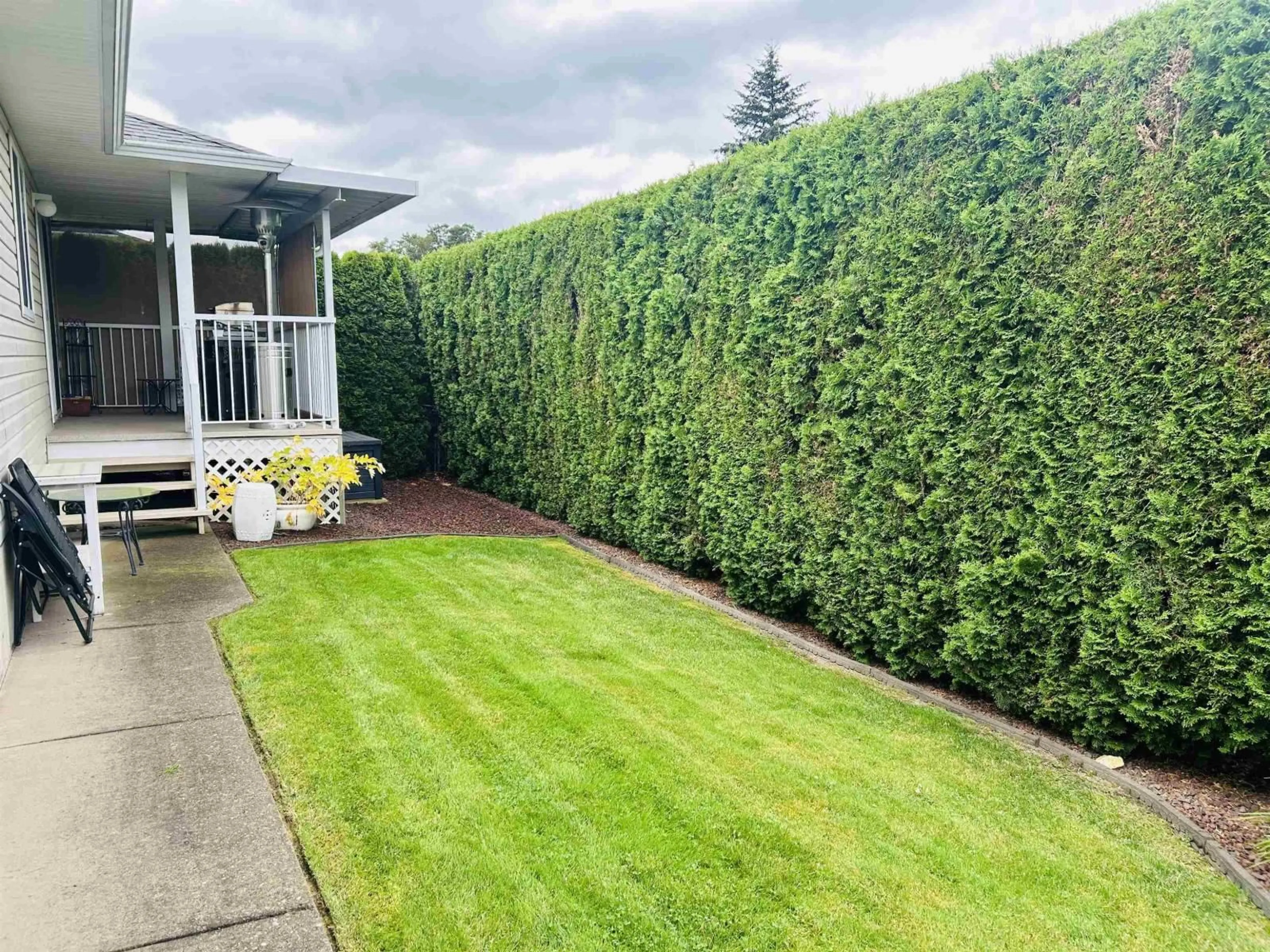 A pic from outside/outdoor area/front of a property/back of a property/a pic from drone, street for 18 - 7292 ELM ROAD, Agassiz British Columbia V0M1A0
