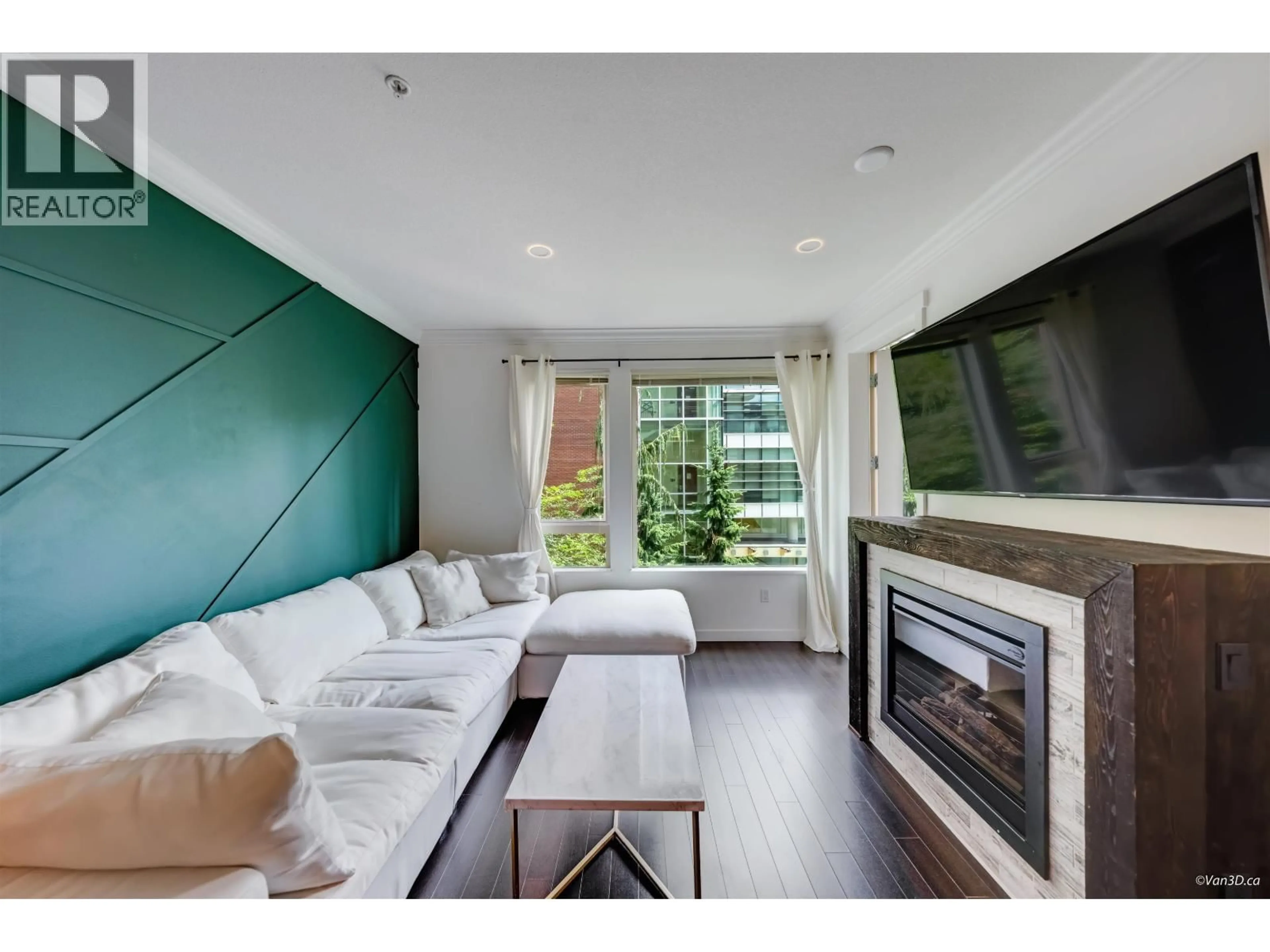 Unknown for 319 - 119 22ND STREET, North Vancouver British Columbia V7M0B4