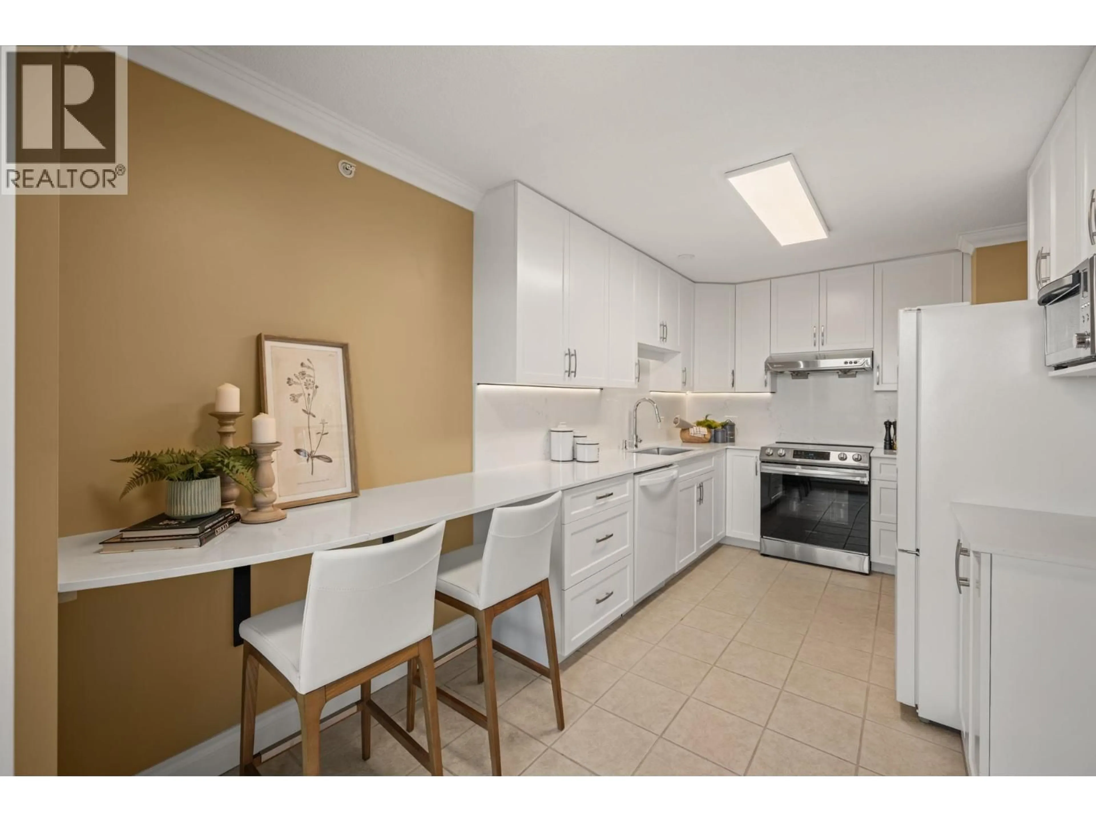 Unknown for 1704 - 612 SIXTH STREET, New Westminster British Columbia V3L5V2