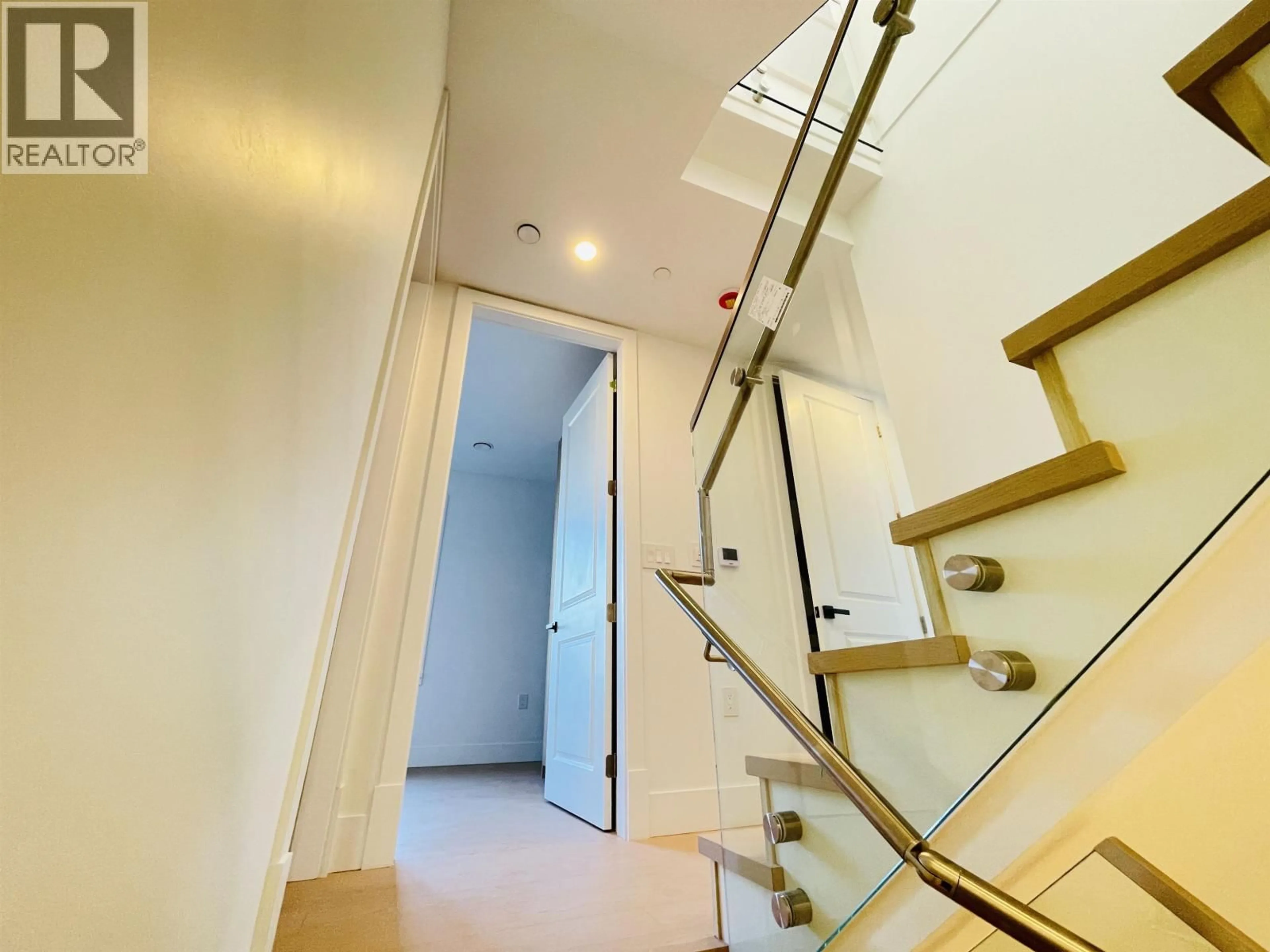 Stairs for 2 - 2452 HARRISON DRIVE, Vancouver British Columbia V5P2P8